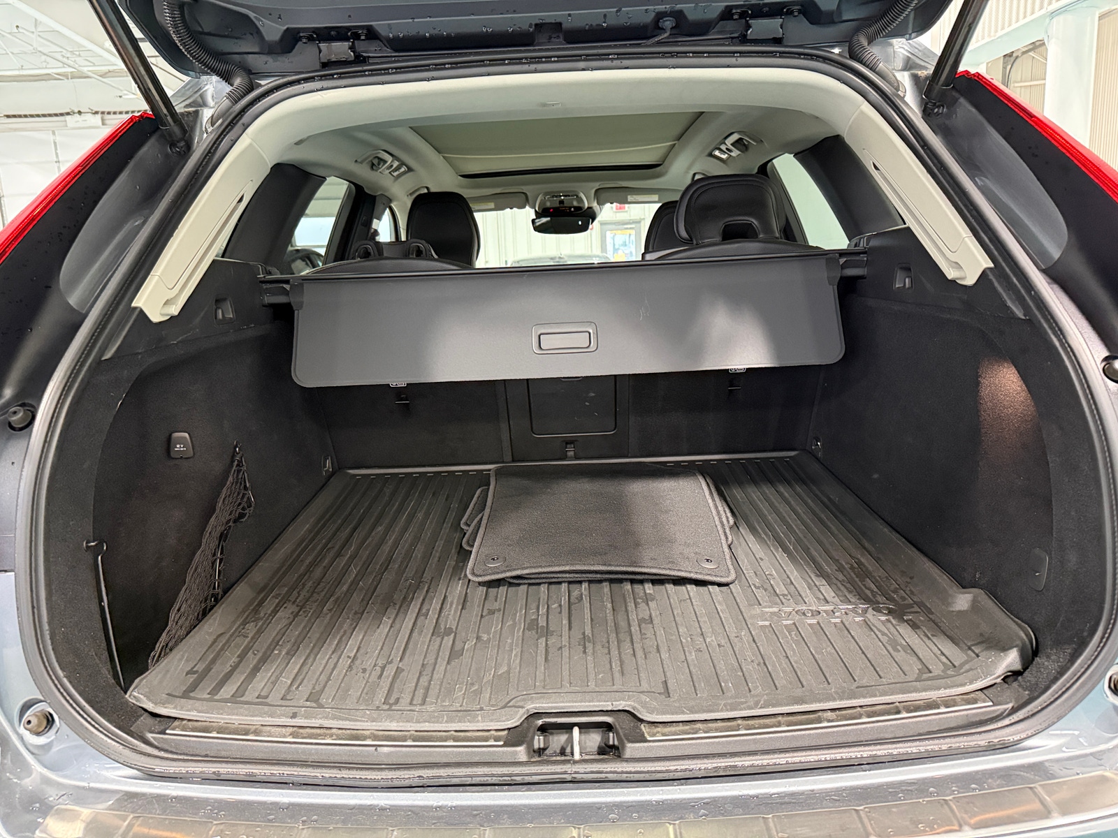 Thumbnail: 2020 Volvo XC60 - 6