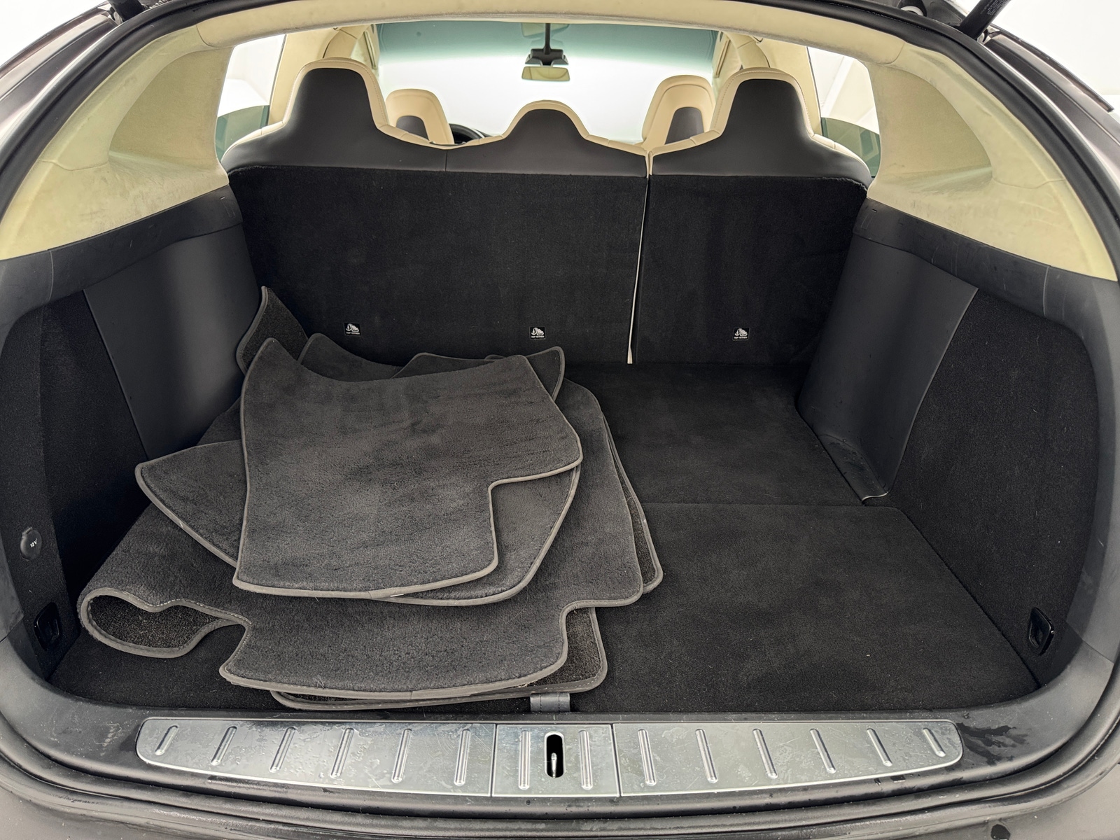 Thumbnail: 2019 Tesla Model X - 6