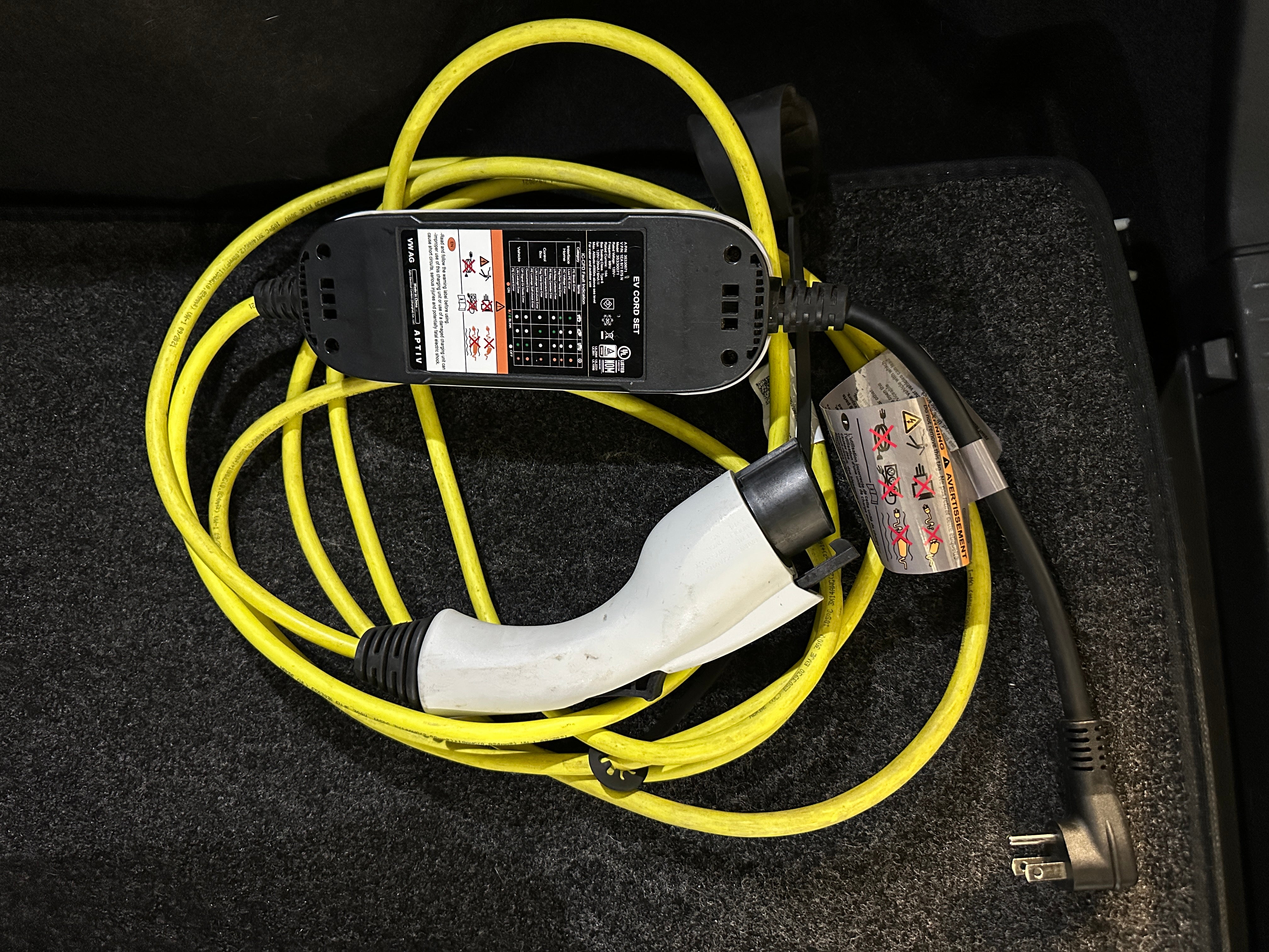 Used 2022 Volkswagen ID.4 PRO with VIN WVGRMPE22NP058734 for sale in Auburn, WA