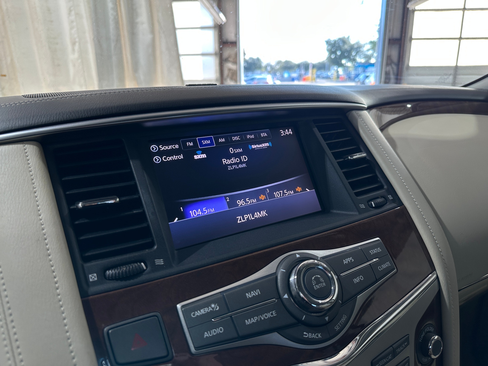 Thumbnail: 2019 INFINITI QX80 - 3