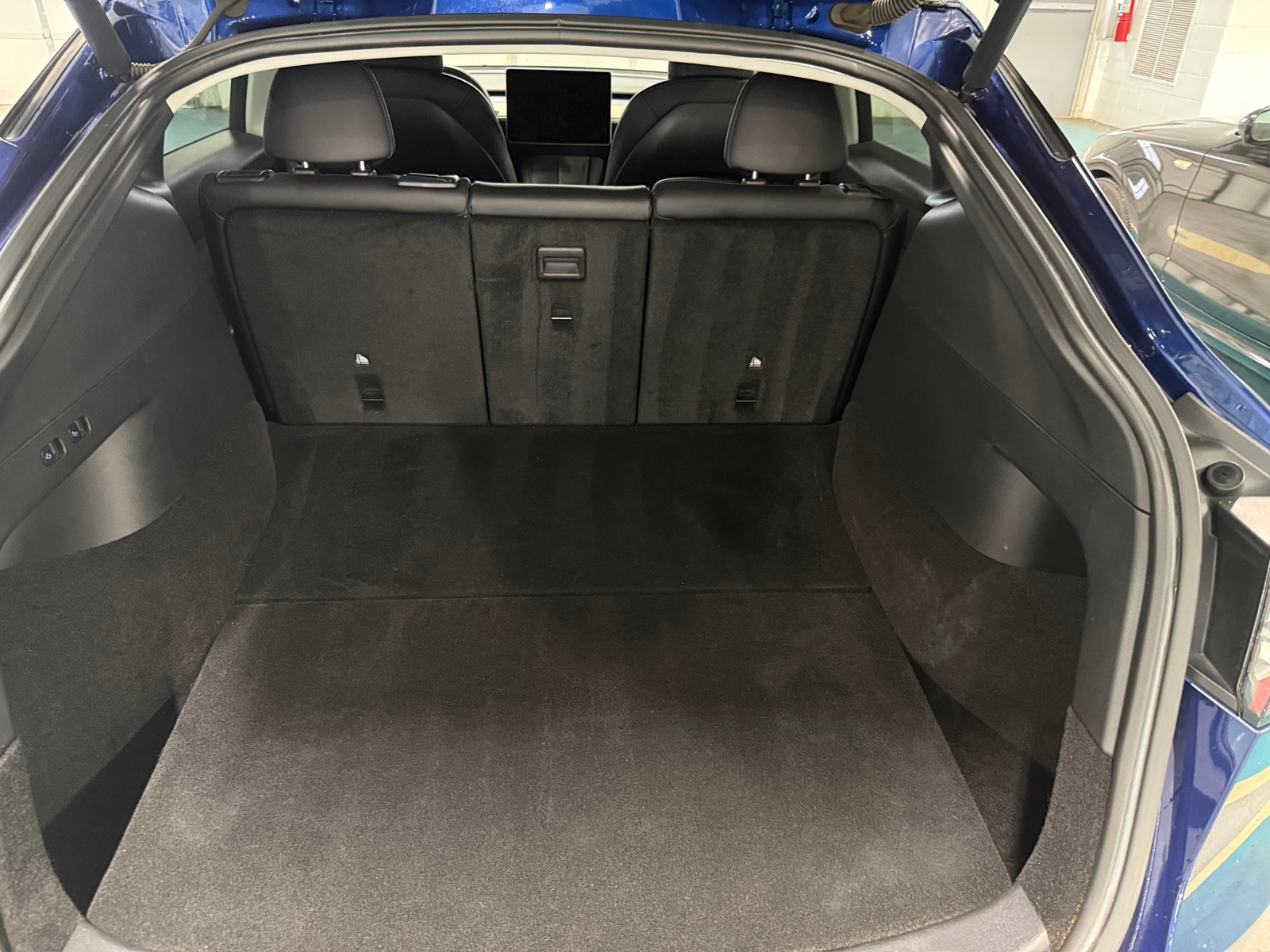 Thumbnail: 2022 Tesla Model Y - 7