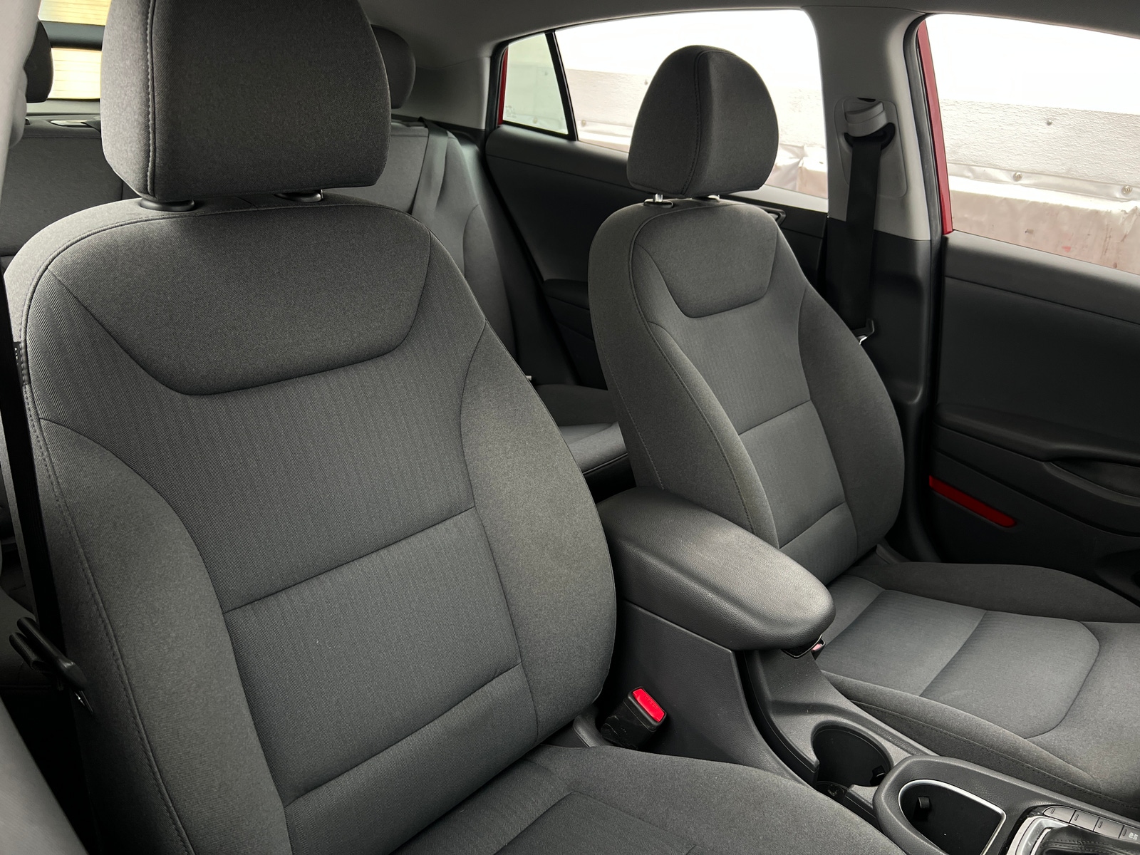 Thumbnail: 2022 Hyundai Ioniq - 2