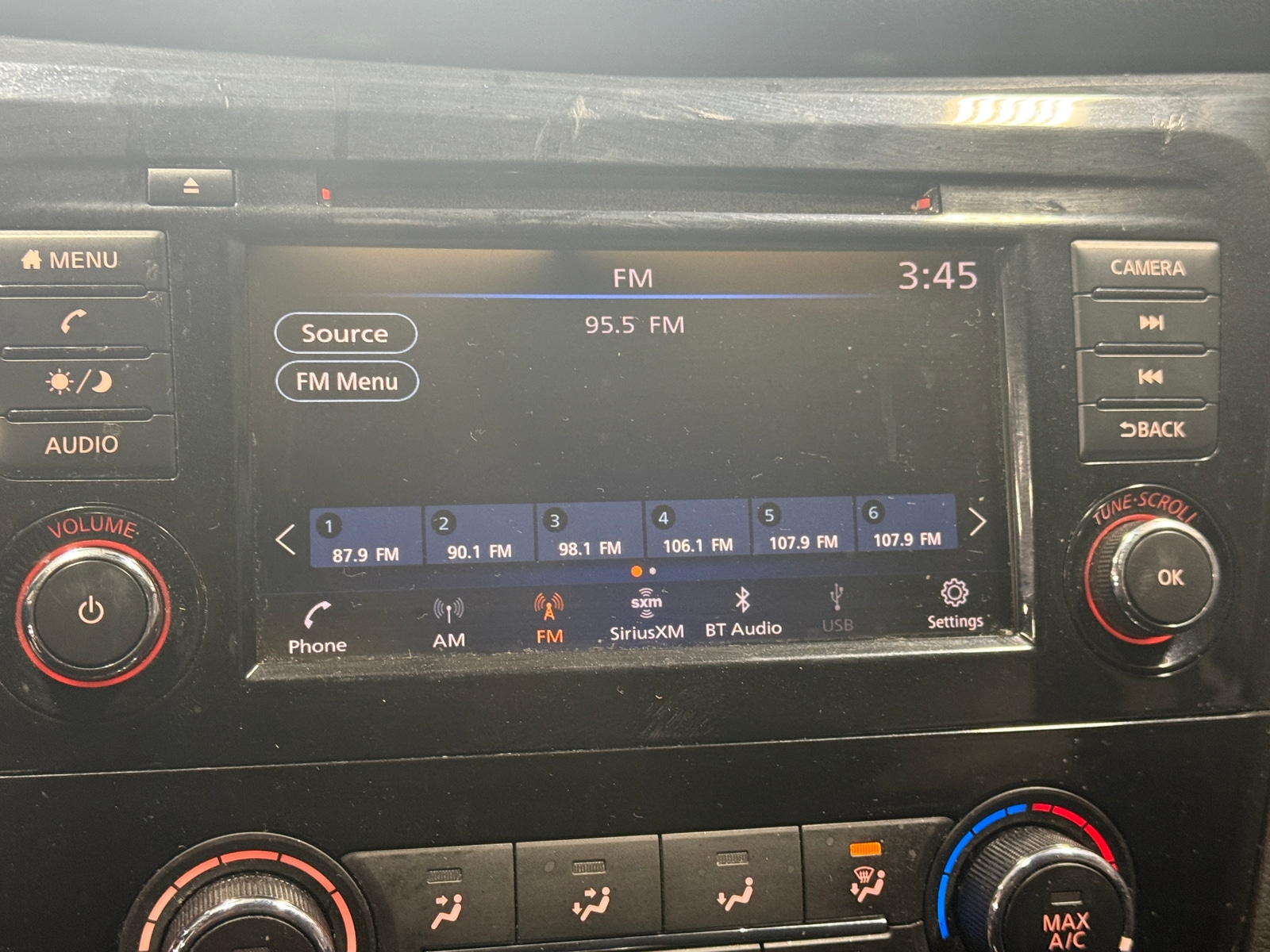 Thumbnail: 2020 Nissan Rogue Sport - 4