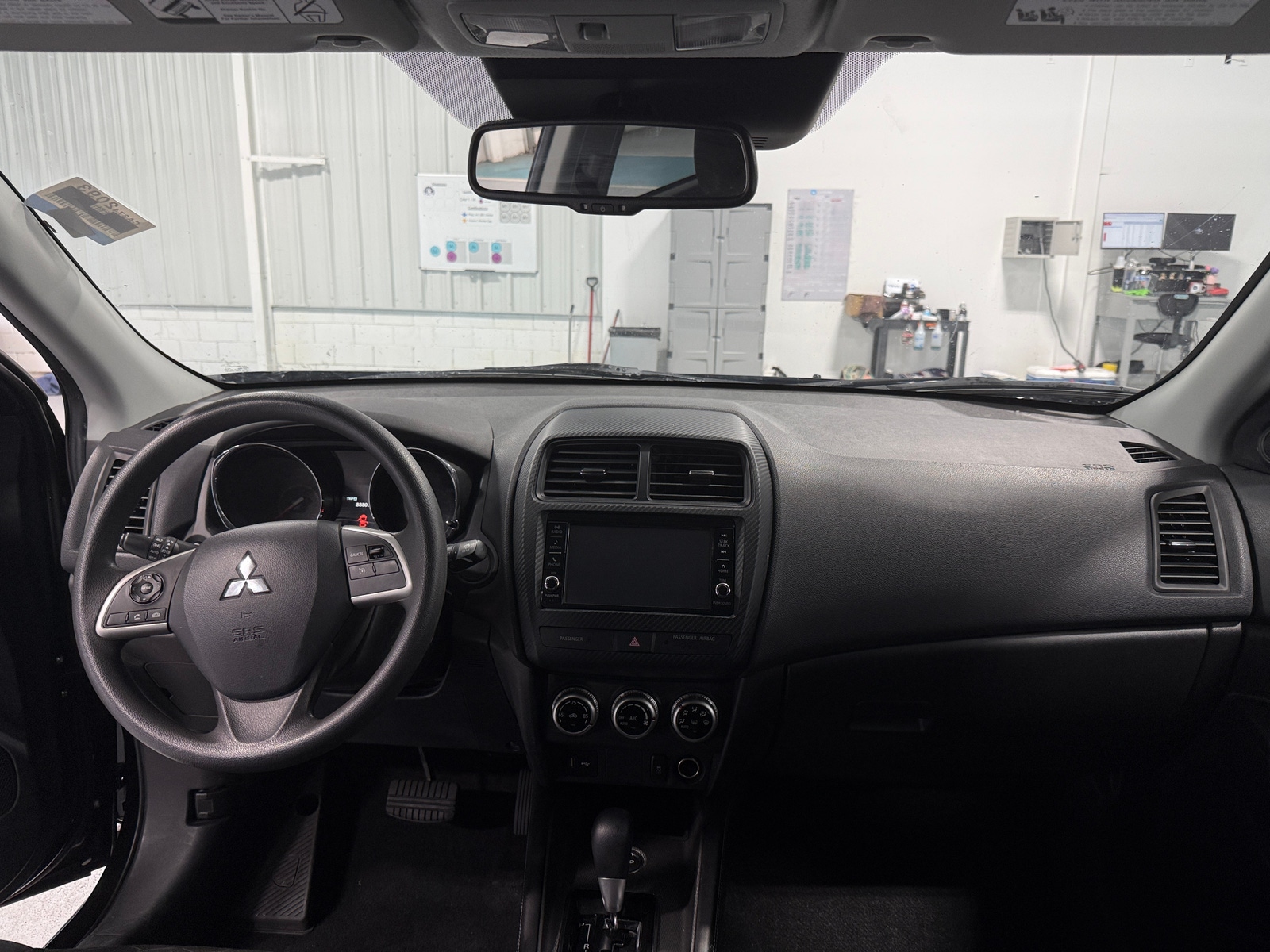 Thumbnail: 2024 Mitsubishi Outlander Sport - 3