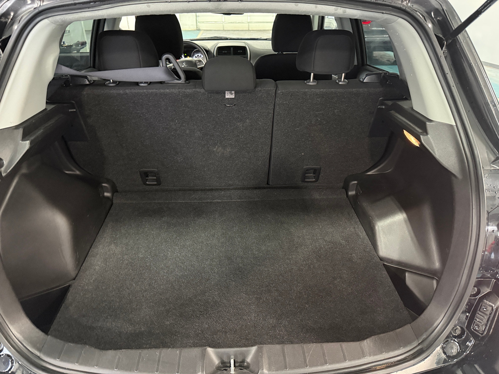 Thumbnail: 2024 Mitsubishi Outlander Sport - 7