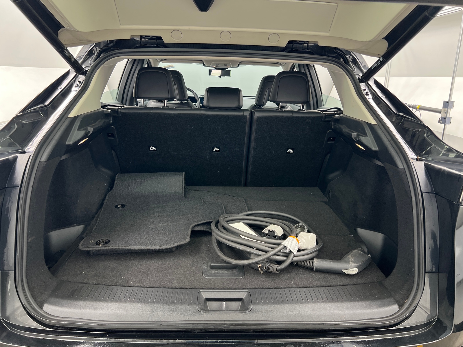 Thumbnail: 2023 Nissan Ariya - 6