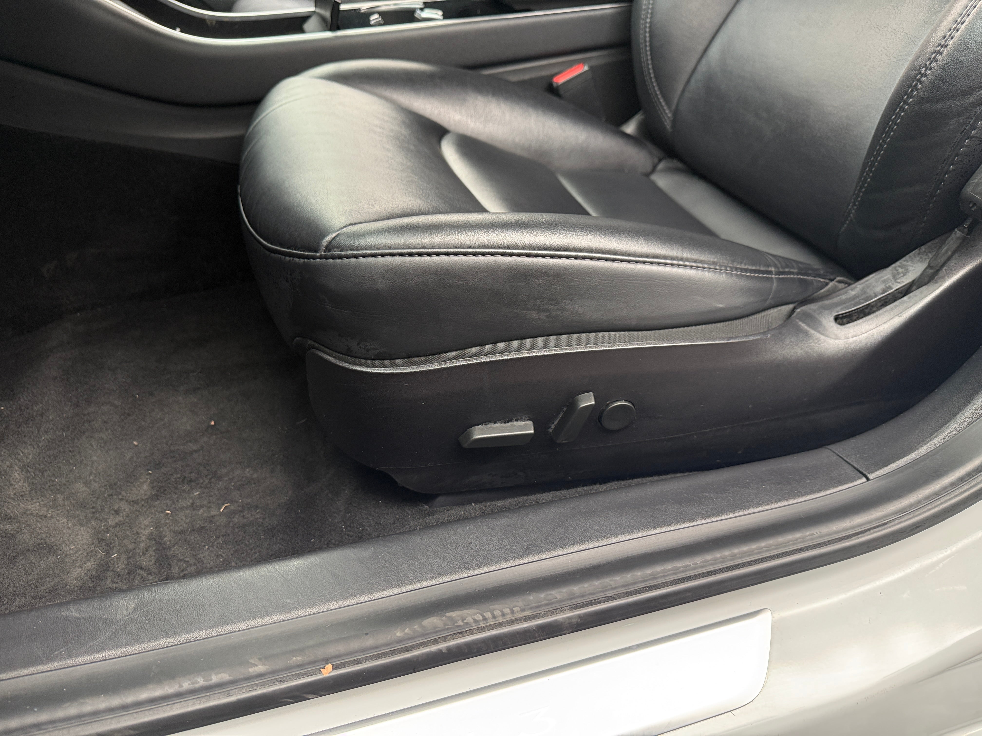 Used 2020 Tesla Model 3 Base with VIN 5YJ3E1EA8LF706712 for sale in Oak Creek, WI