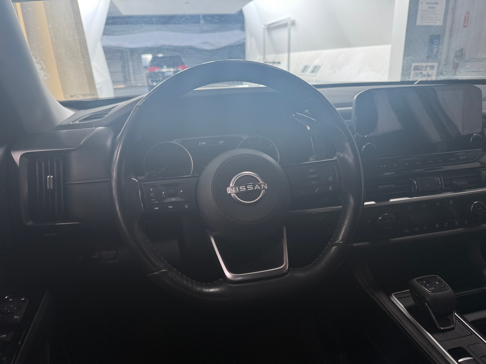 Thumbnail: 2023 Nissan Pathfinder - 4