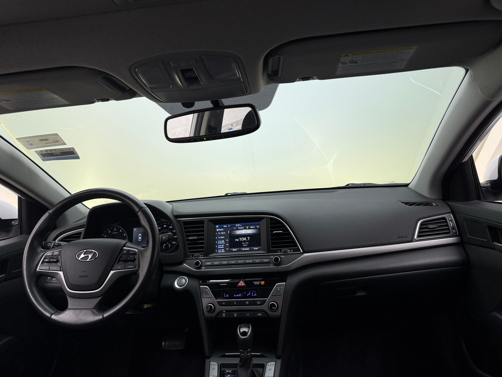 Thumbnail: 2017 Hyundai Elantra - 3