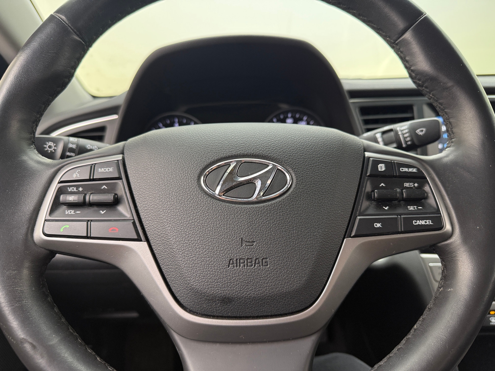 Thumbnail: 2017 Hyundai Elantra - 5