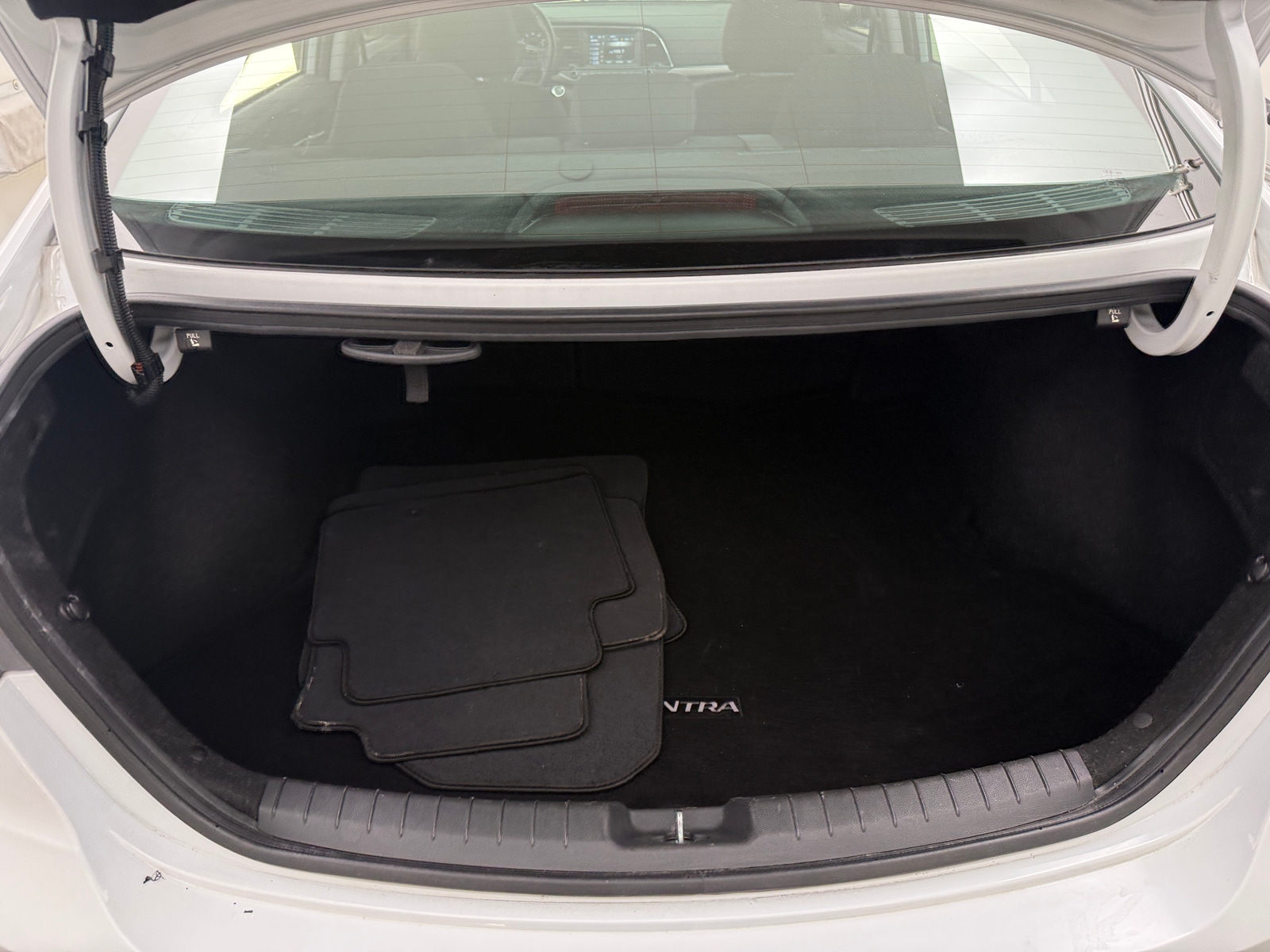 Thumbnail: 2017 Hyundai Elantra - 7