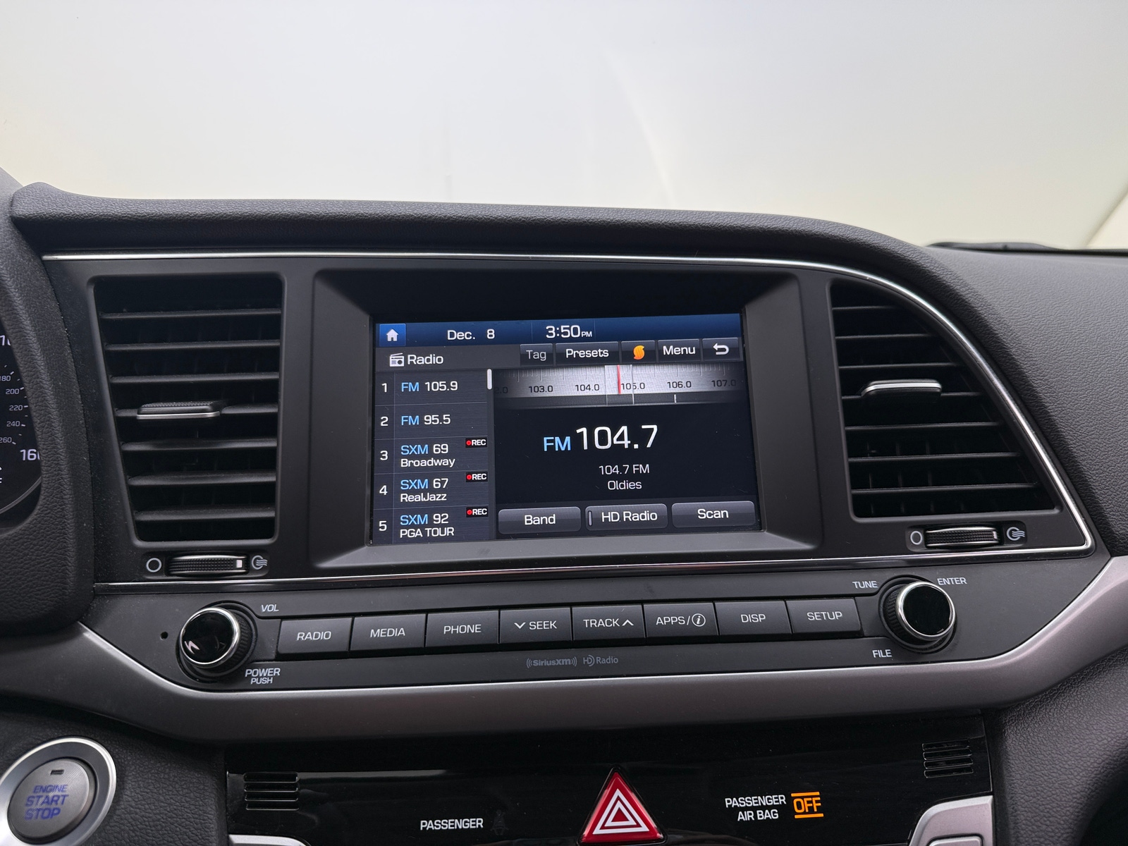 Thumbnail: 2017 Hyundai Elantra - 4