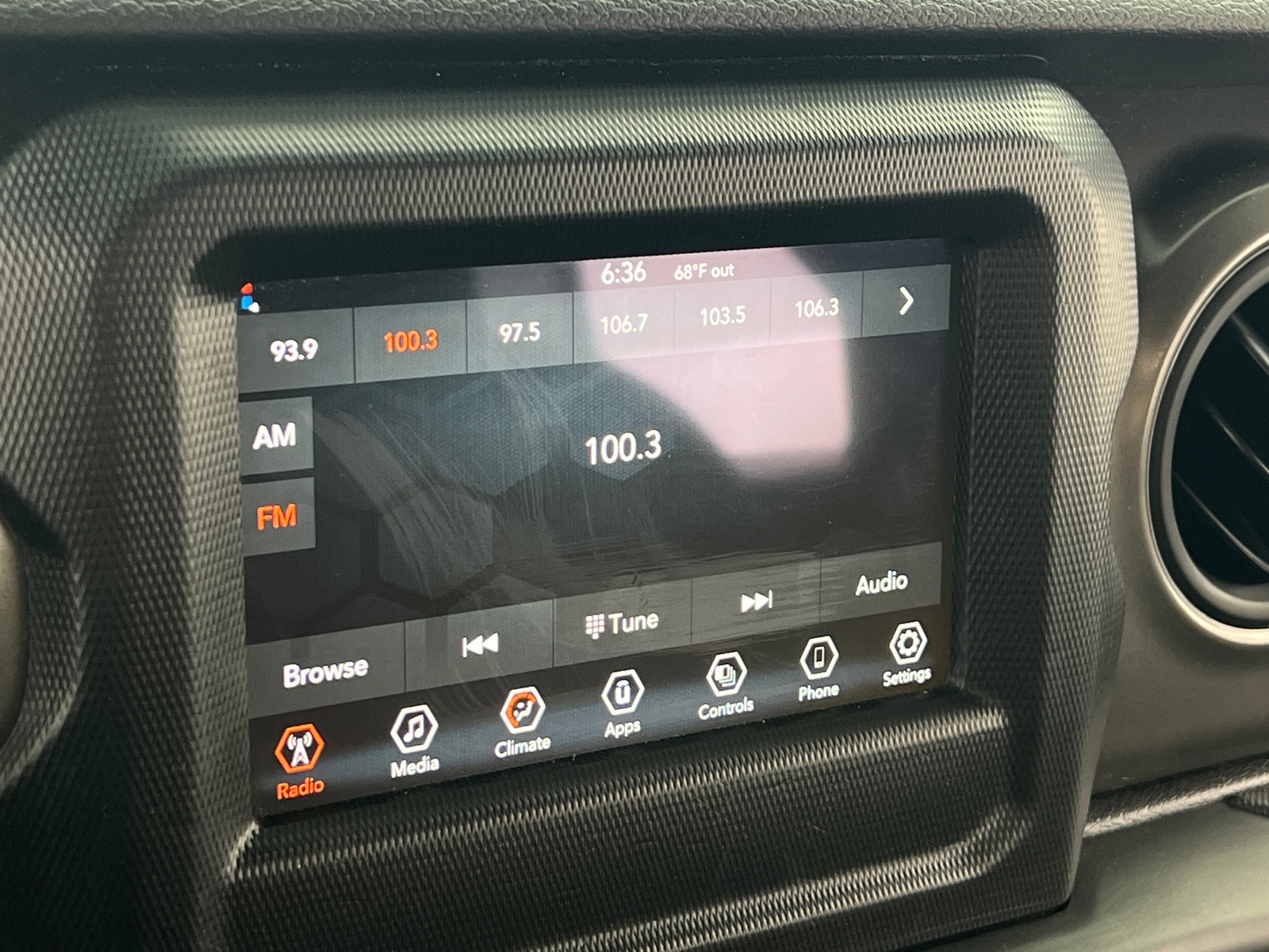 Thumbnail: 2022 Jeep Wrangler - 4