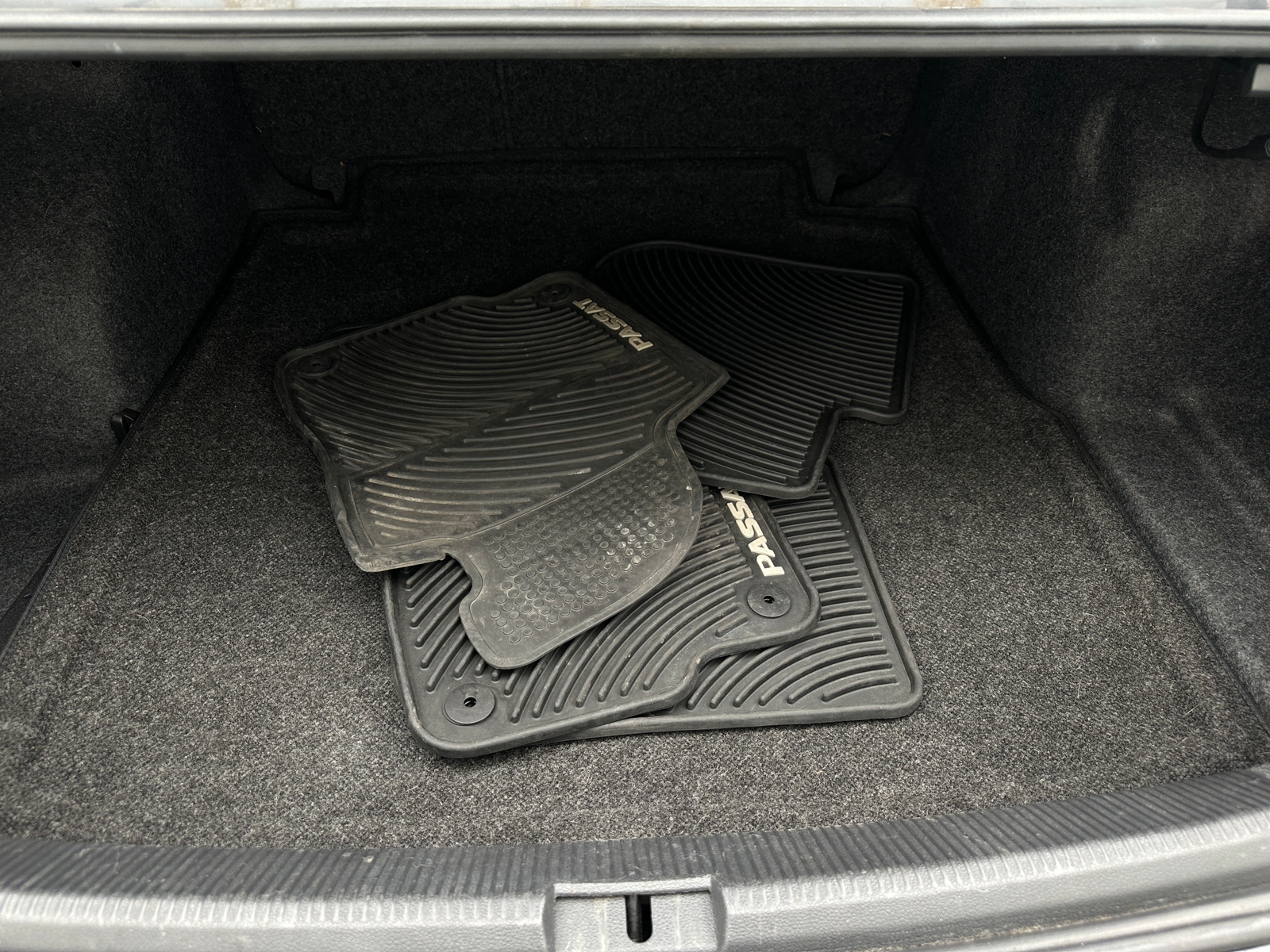 Thumbnail: 2016 Volkswagen Passat - 6