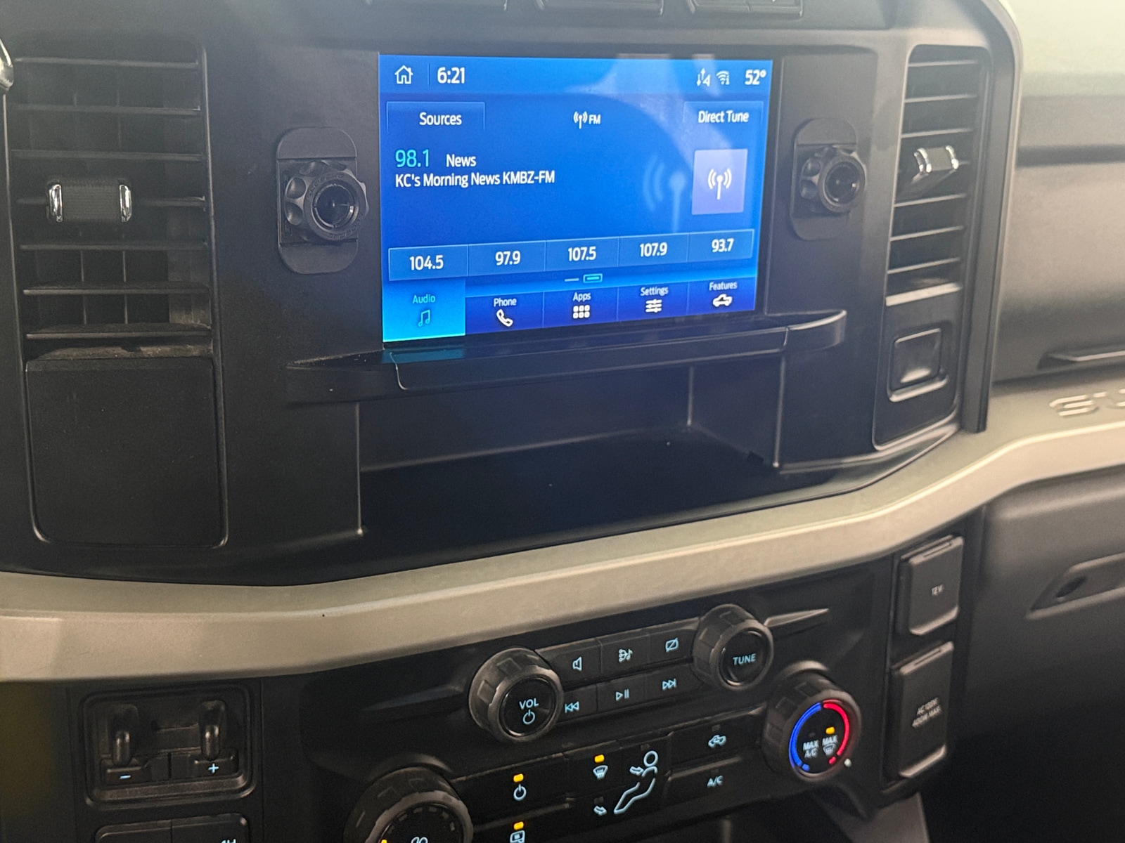 Thumbnail: 2024 Ford Econoline - 4