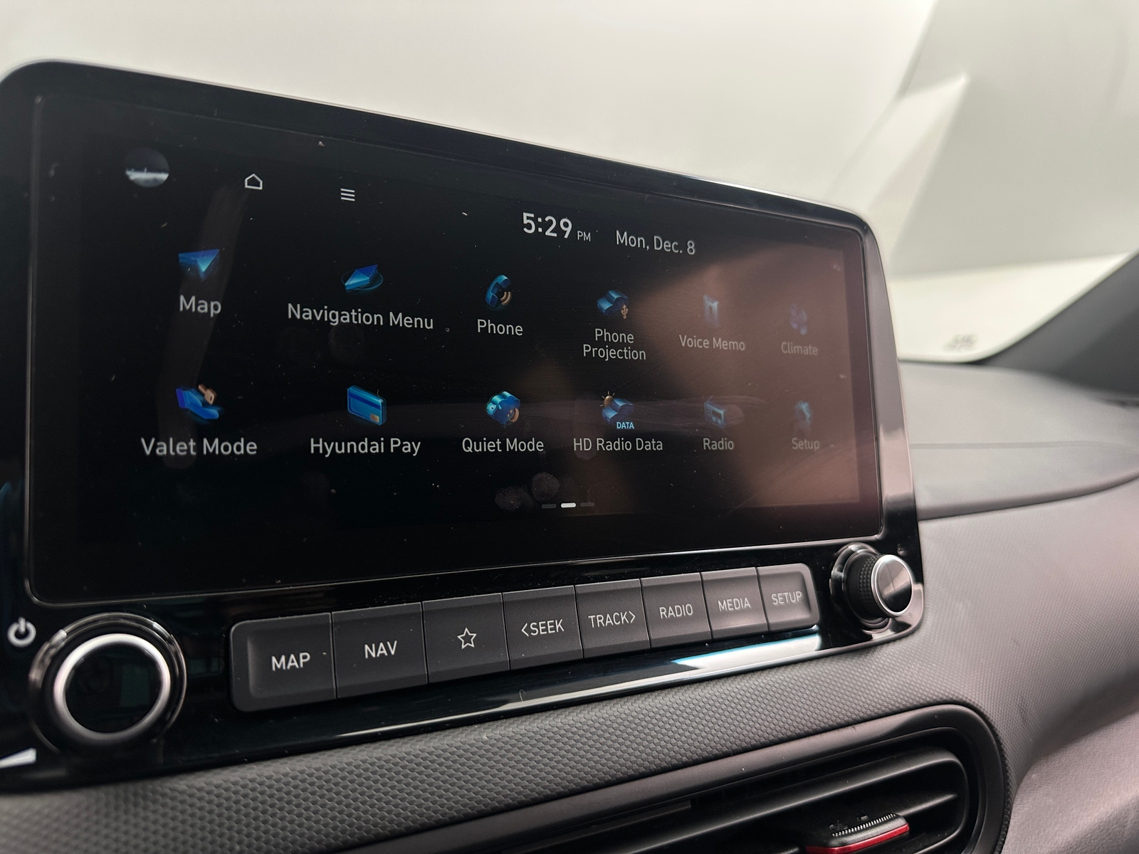 Thumbnail: 2023 Hyundai Kona - 4