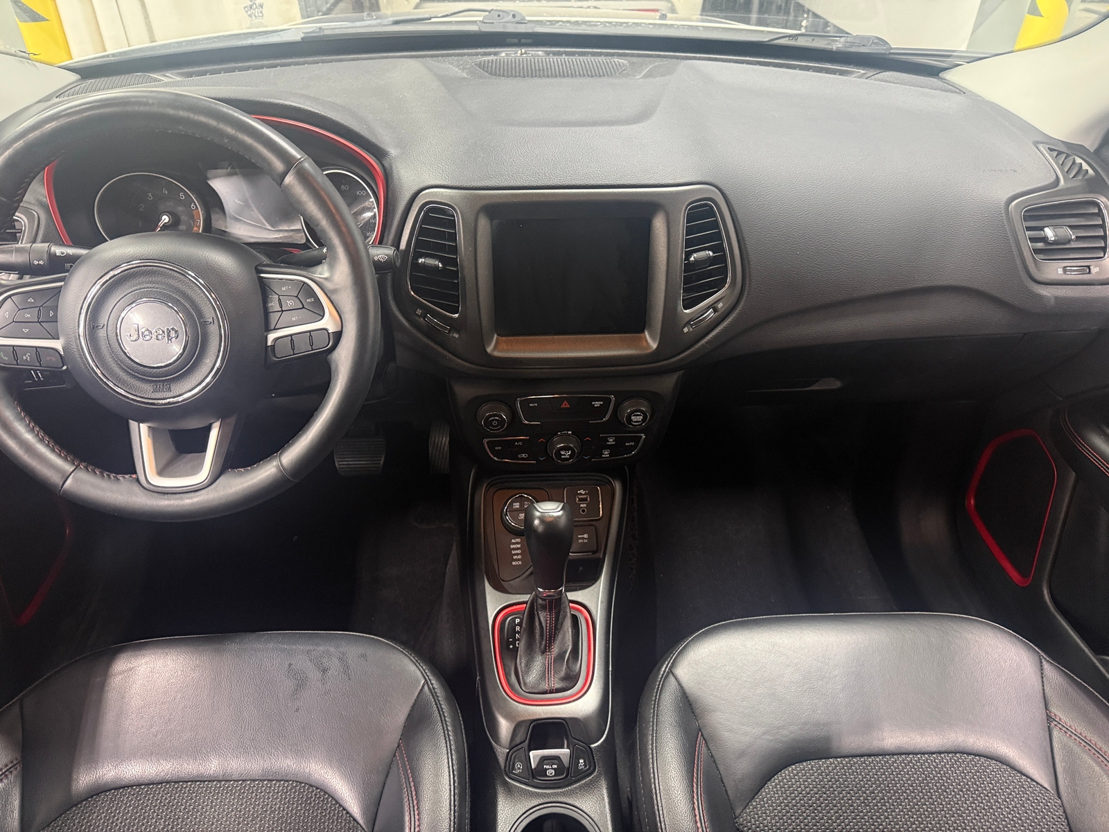 Thumbnail: 2019 Jeep Compass - 3