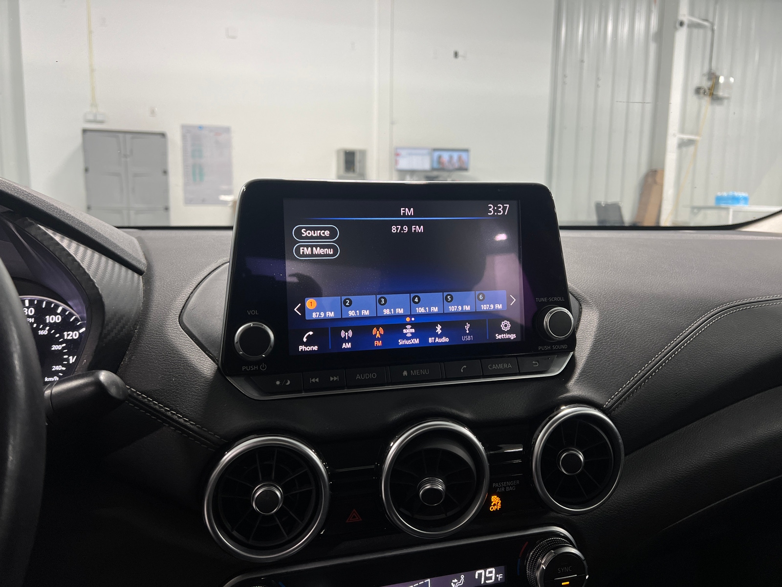 Thumbnail: 2021 Nissan Sentra - 4