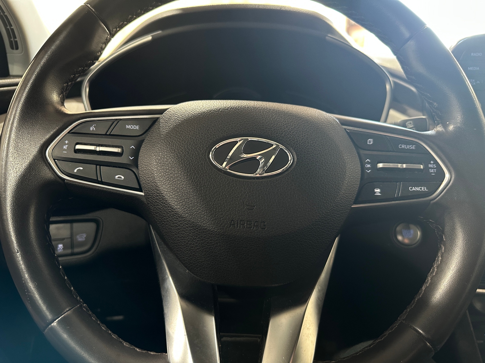 Thumbnail: 2020 Hyundai Santa Fe - 5