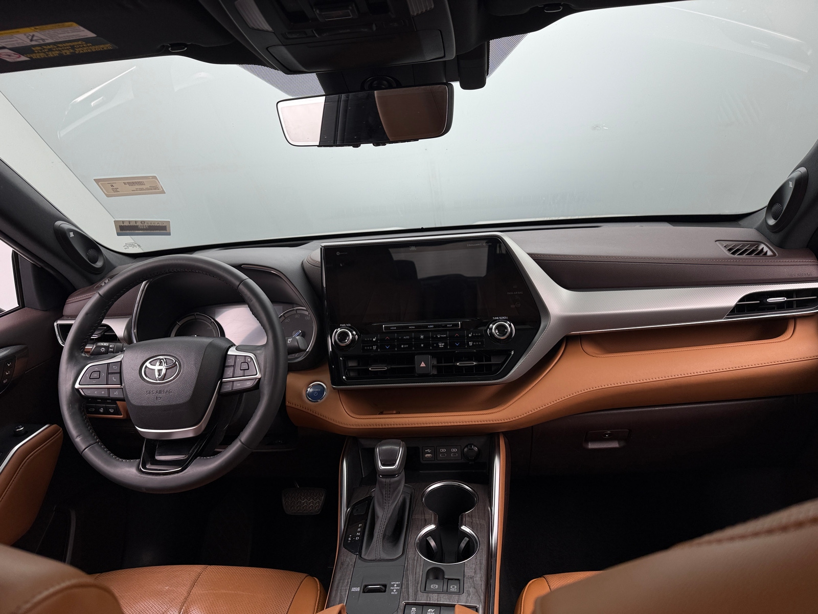 Thumbnail: 2022 Toyota Highlander - 2