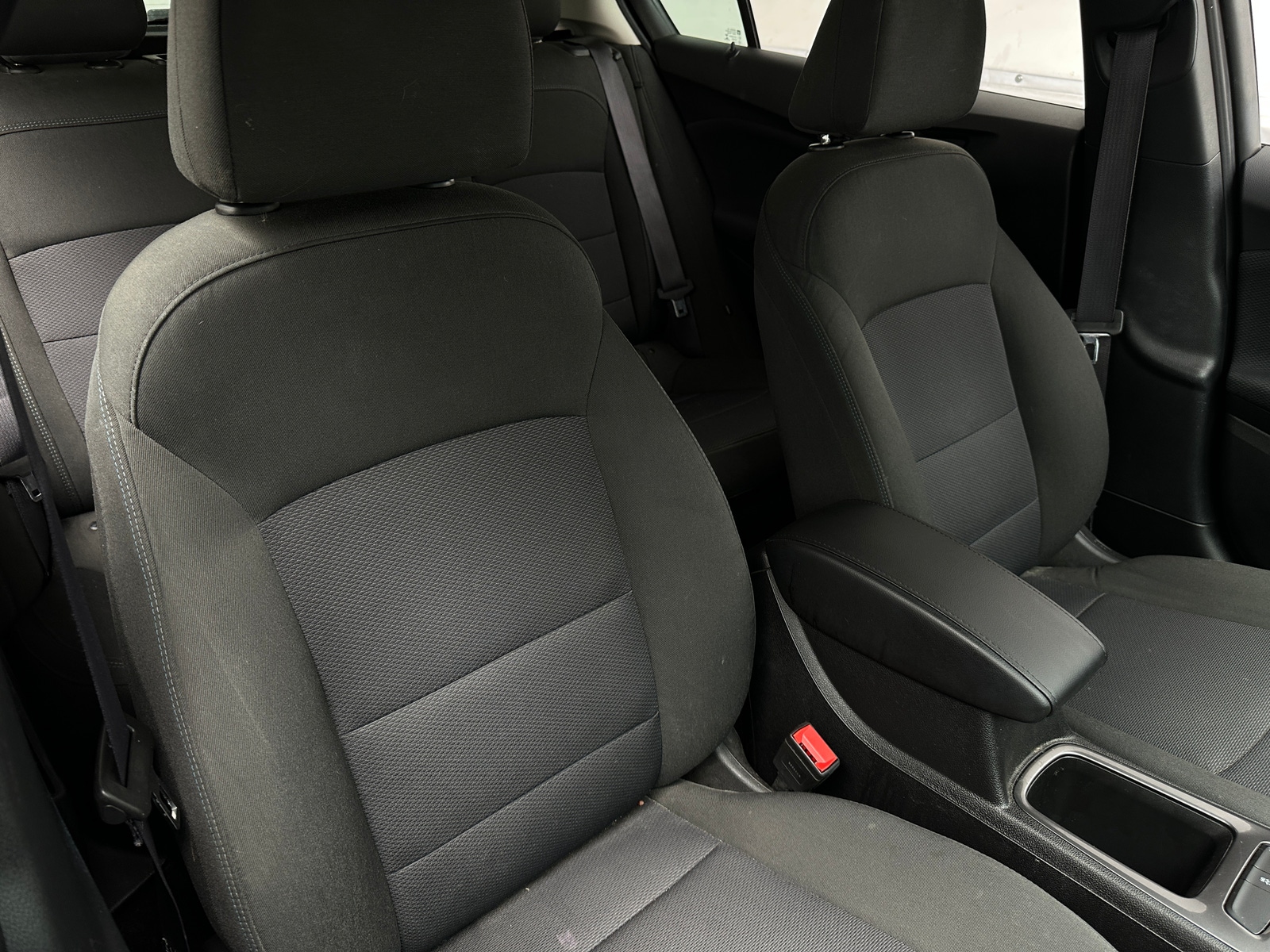 Thumbnail: 2017 Chevrolet Cruze - 2