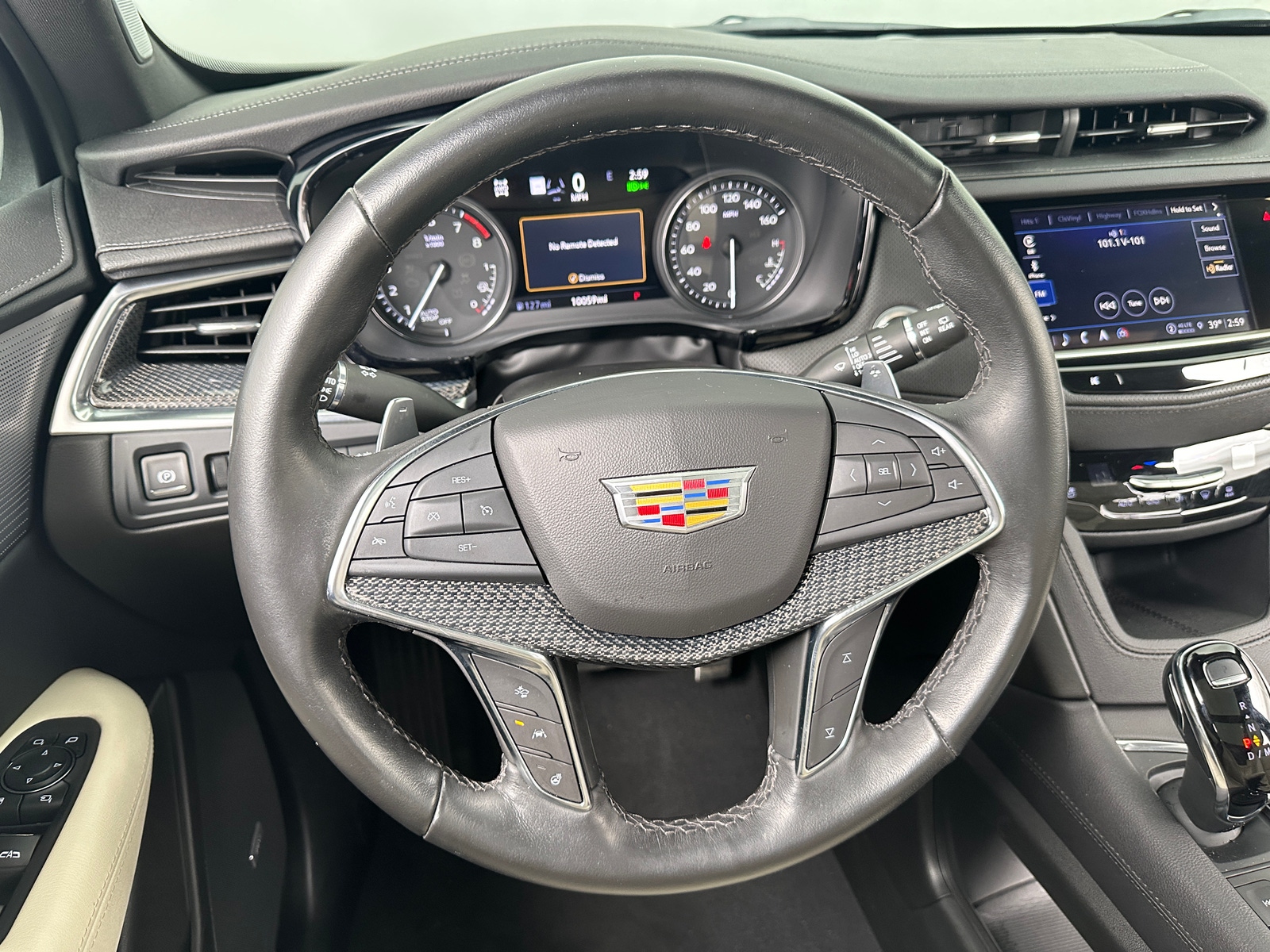 Thumbnail: 2023 Cadillac XT5 - 4