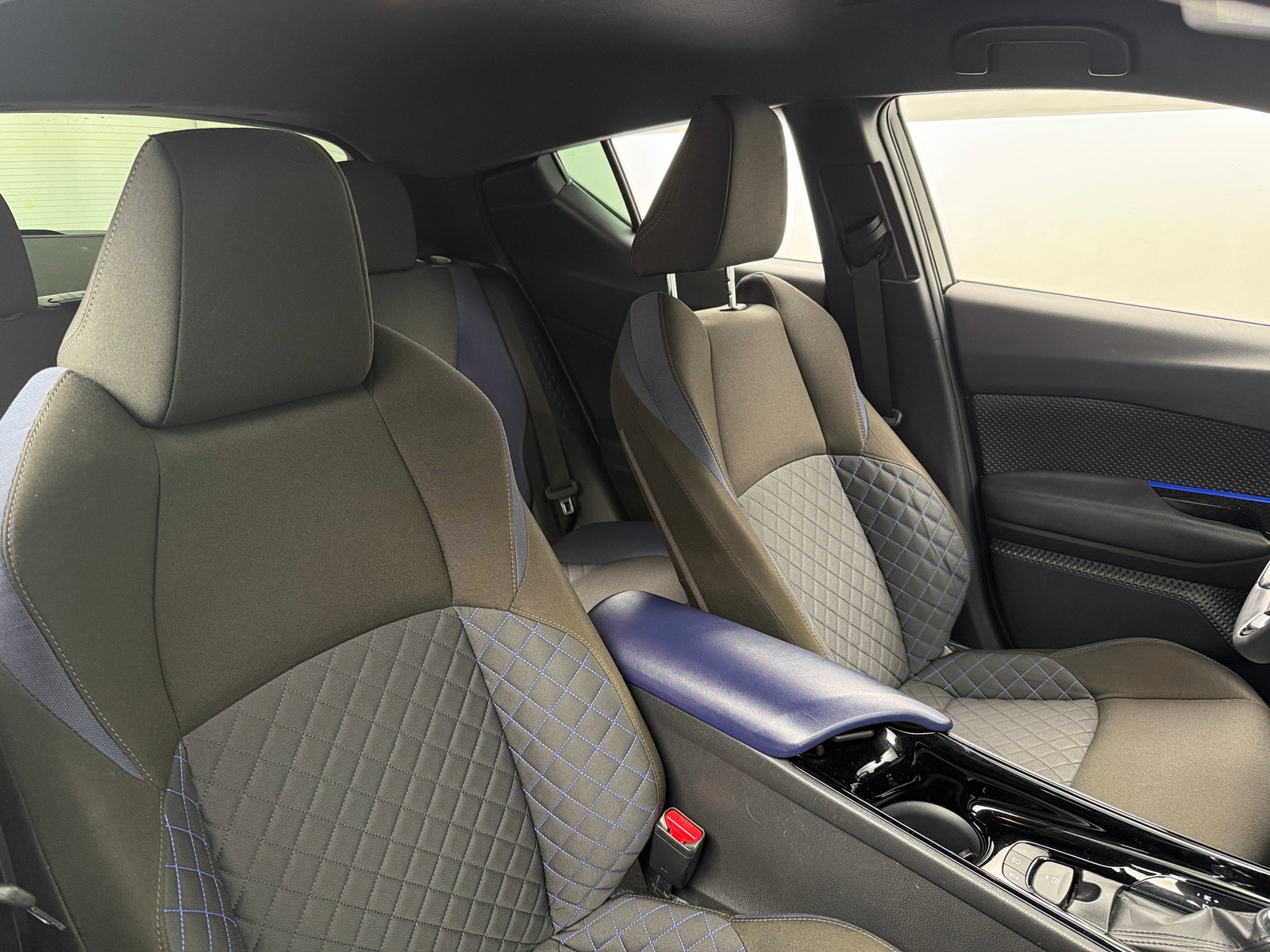 Thumbnail: 2021 Toyota C-HR - 2