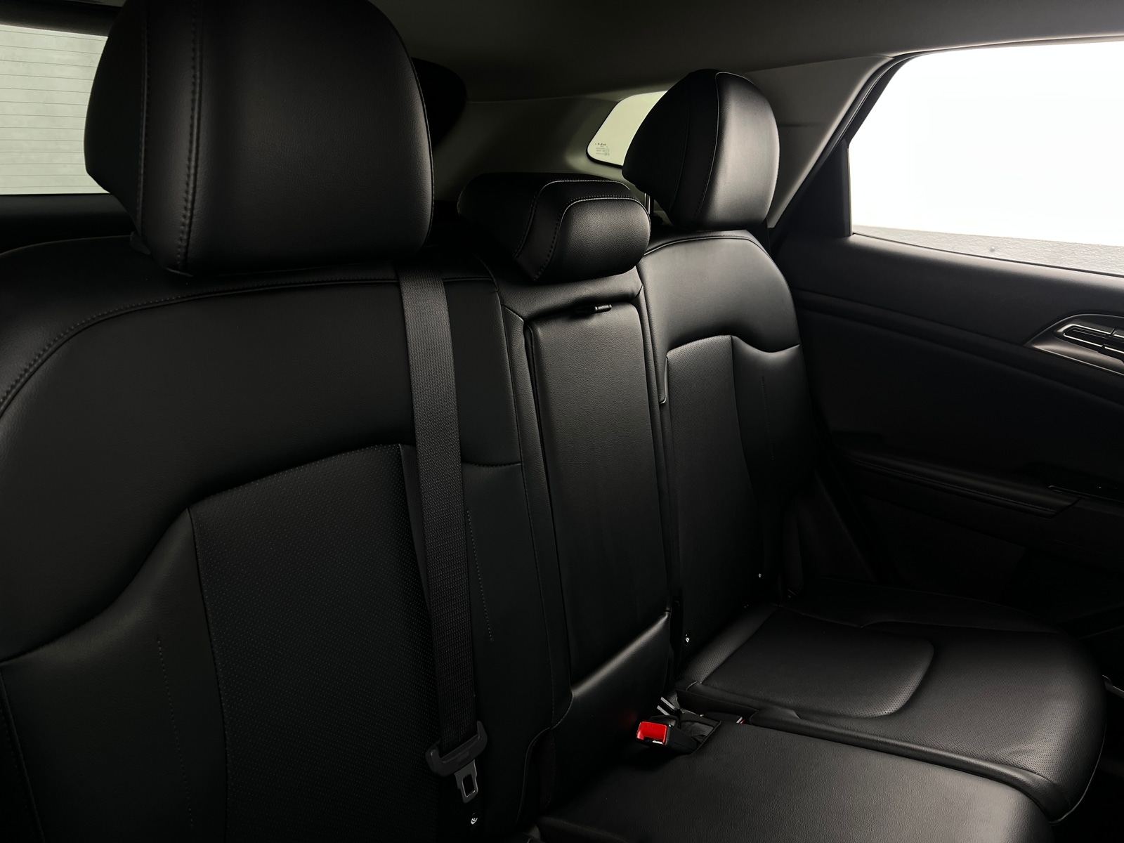 Thumbnail: 2023 Kia Sportage - 5