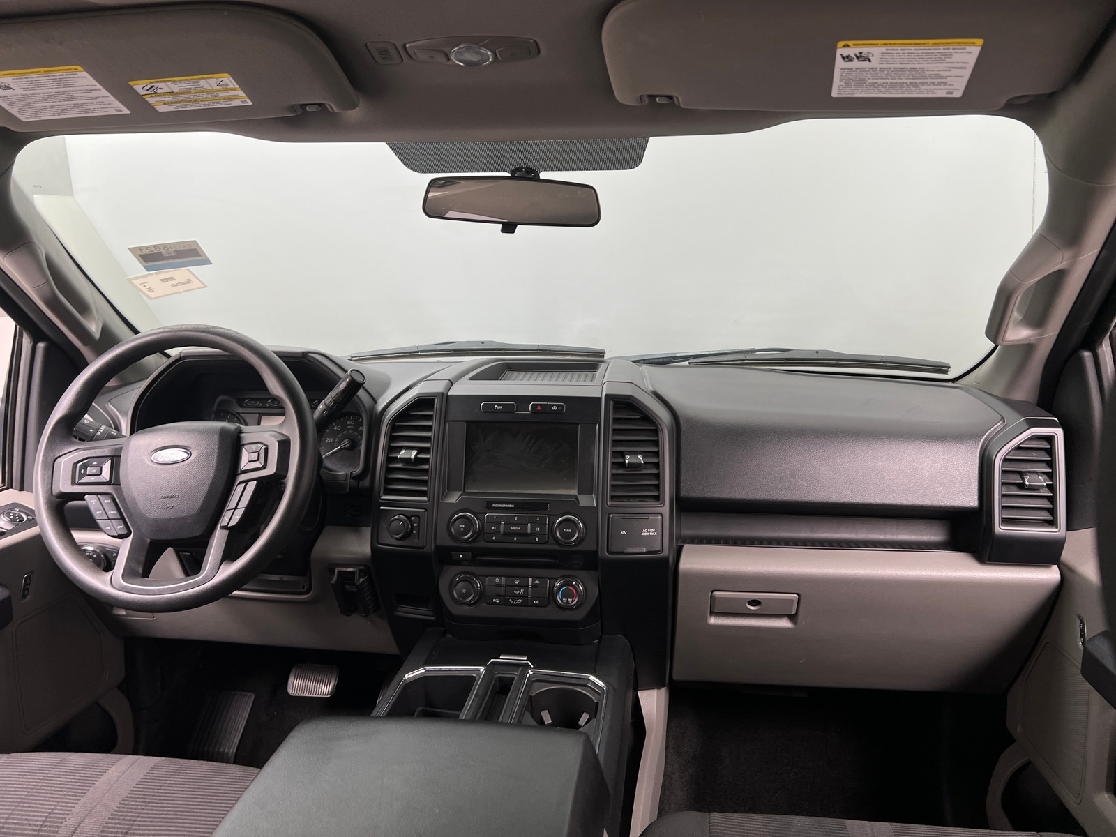 Thumbnail: 2018 Ford Econoline - 3