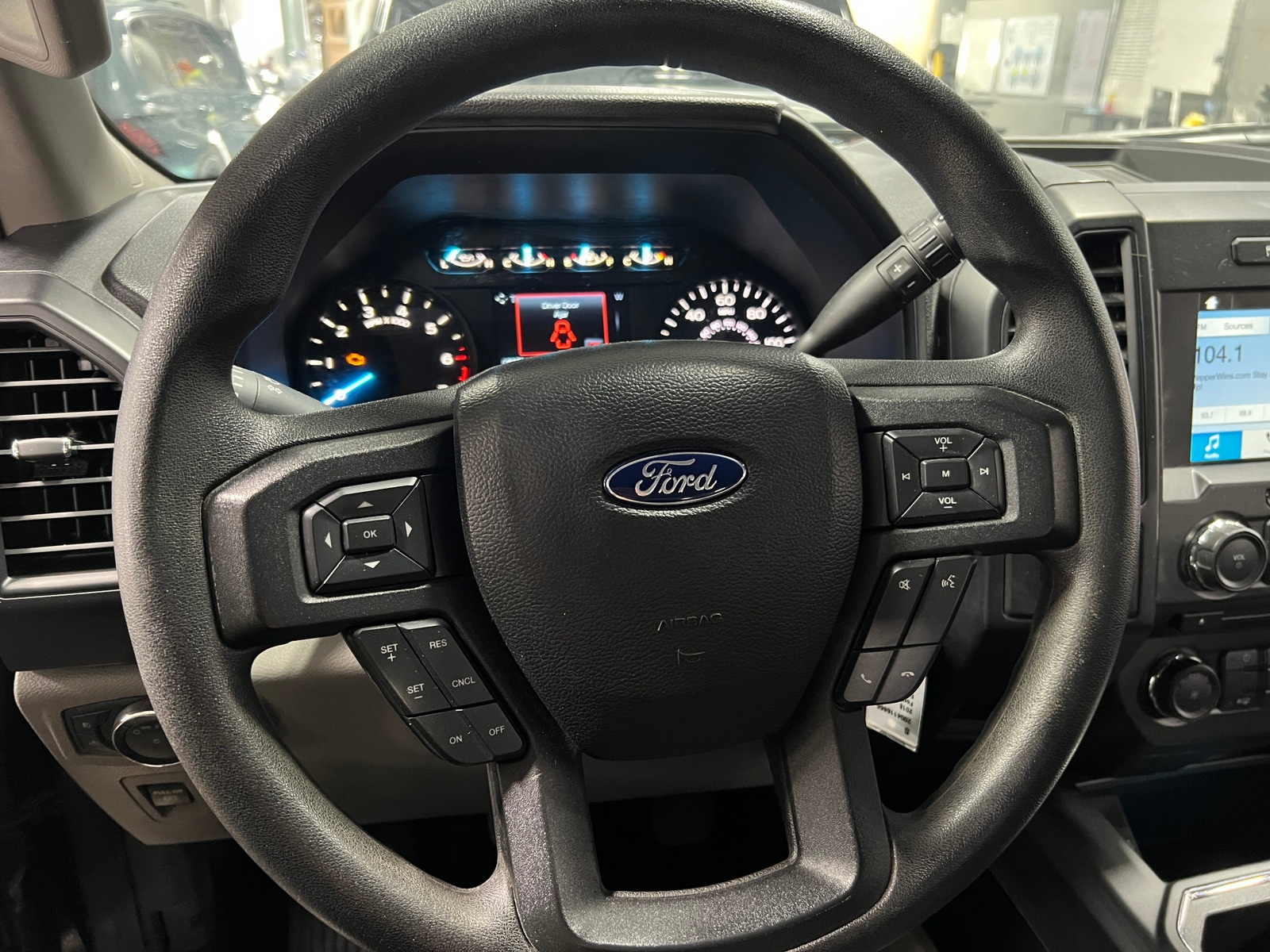 Thumbnail: 2018 Ford Econoline - 5