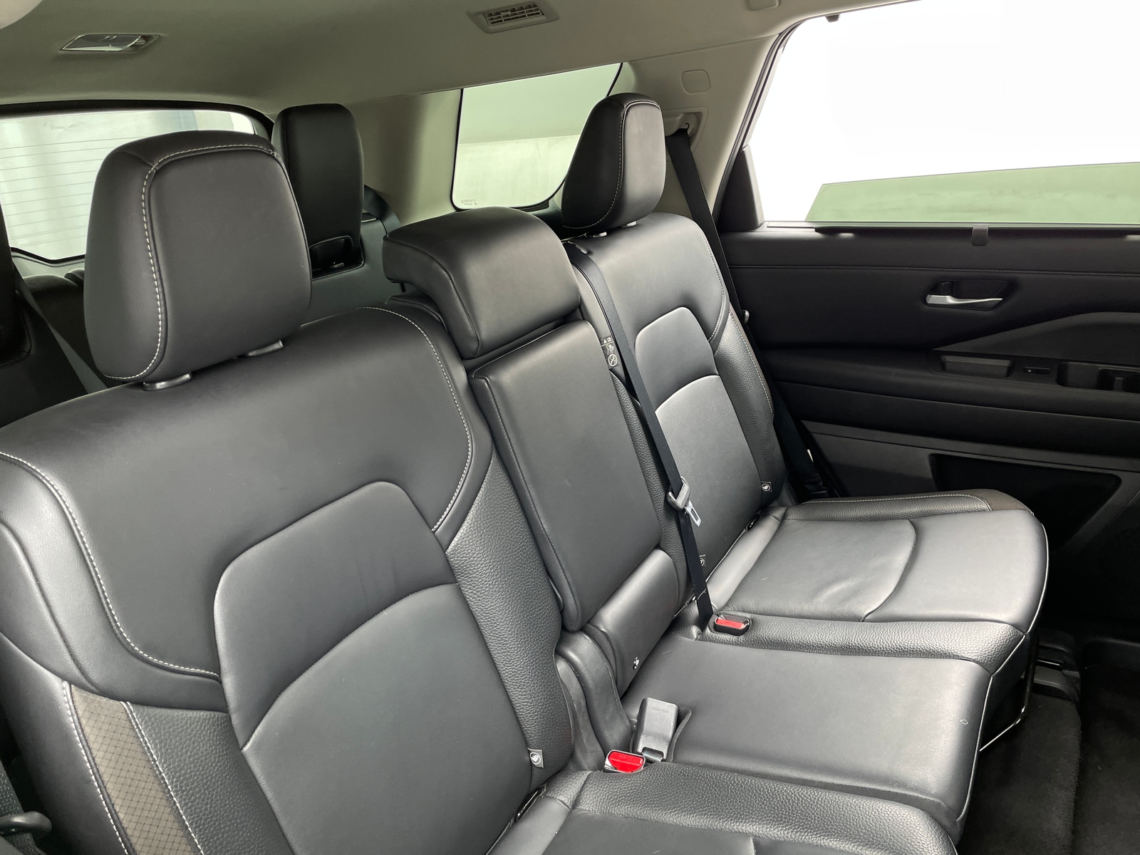 Thumbnail: 2022 Nissan Pathfinder - 5