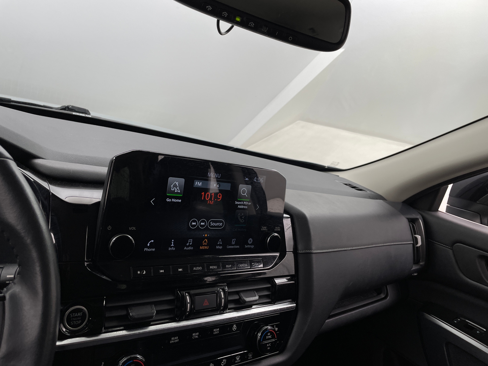 Thumbnail: 2022 Nissan Pathfinder - 3