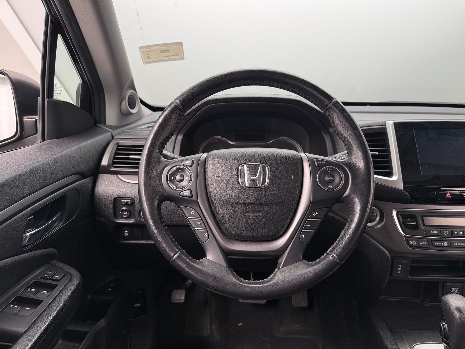 Thumbnail: 2018 Honda Pilot - 4