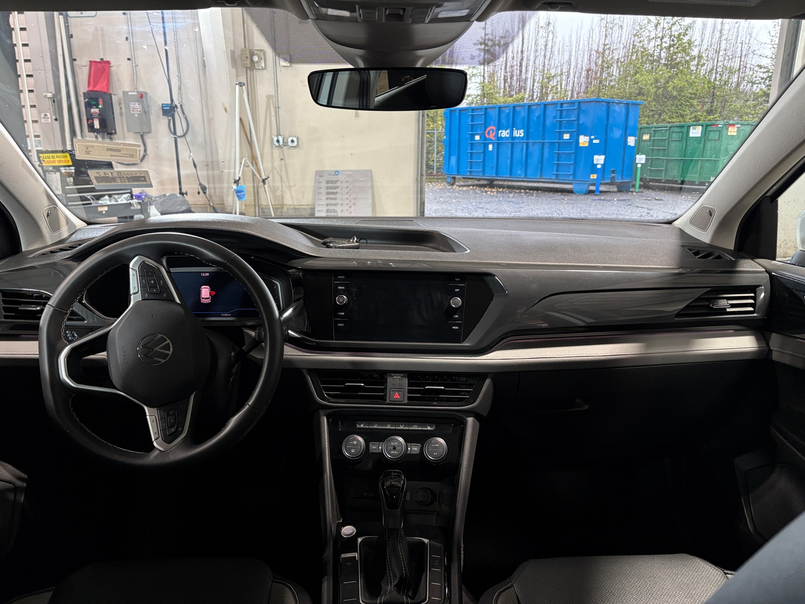 Thumbnail: 2022 Volkswagen Taos - 2