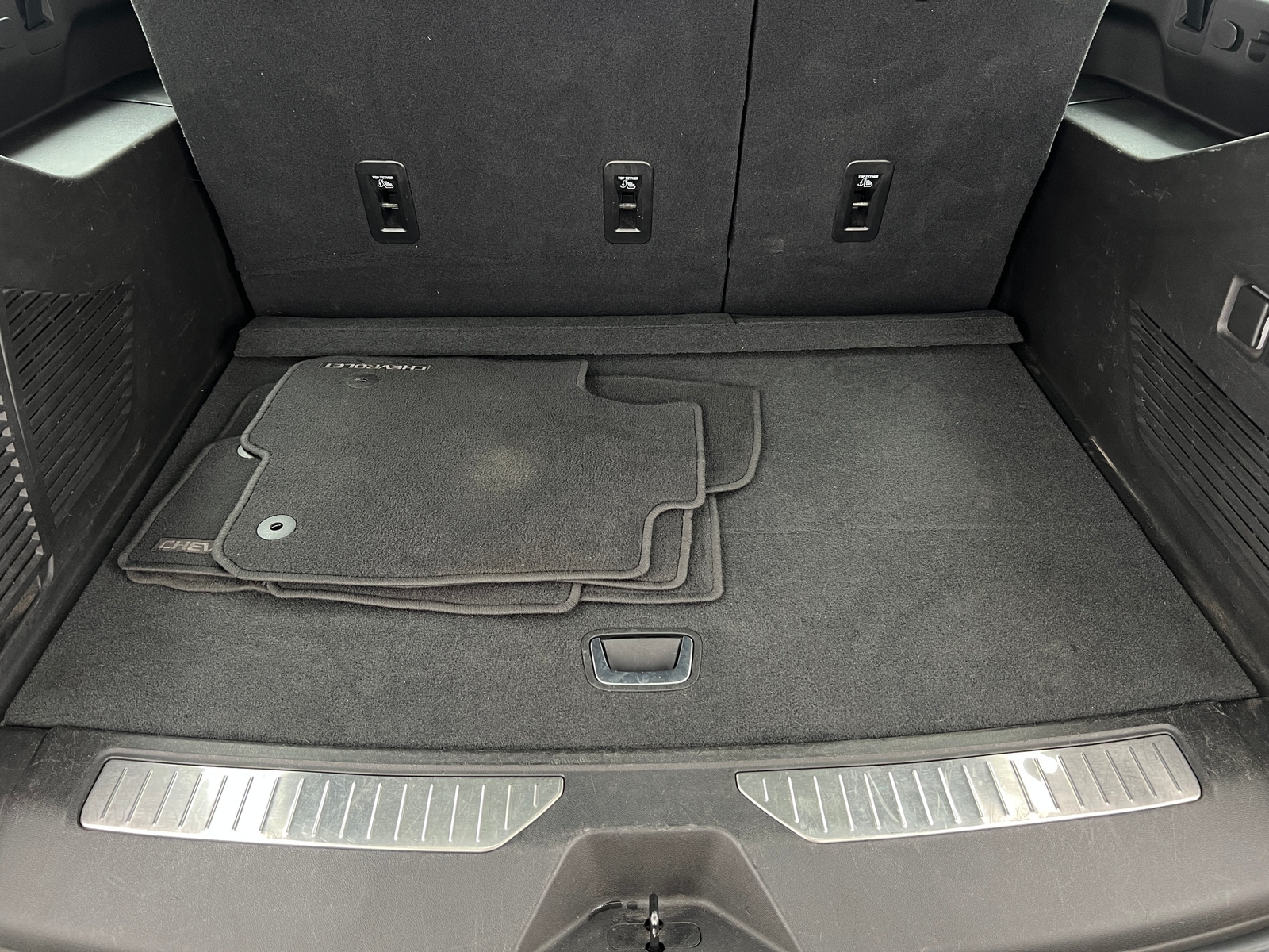 Thumbnail: 2021 Chevrolet Suburban - 6