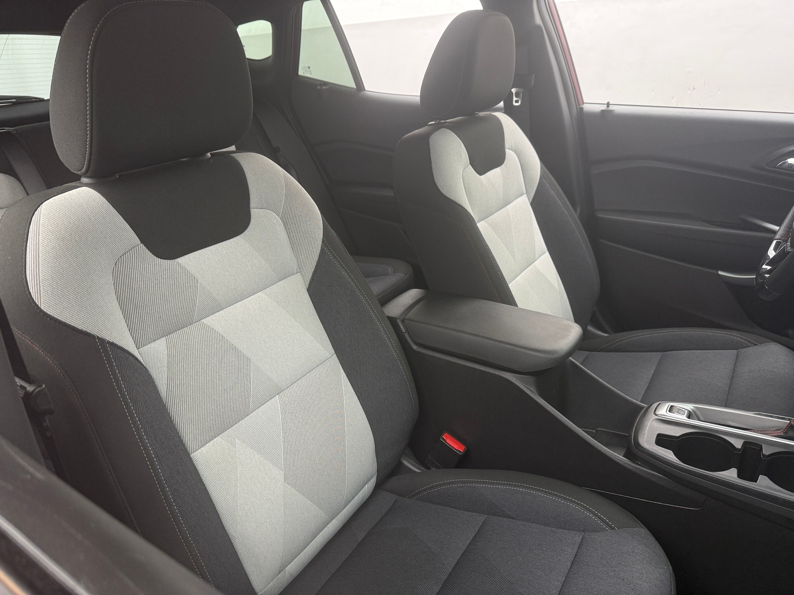 Thumbnail: 2024 Chevrolet Trax - 2