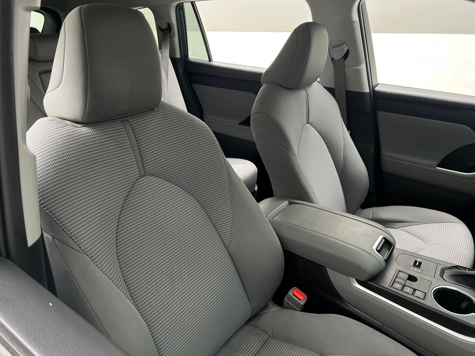 Thumbnail: 2023 Toyota Highlander - 2