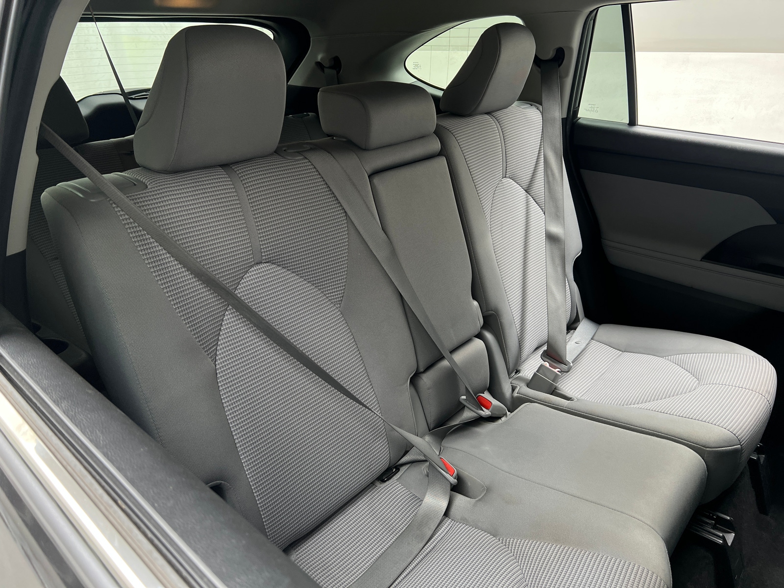 Thumbnail: 2023 Toyota Highlander - 6