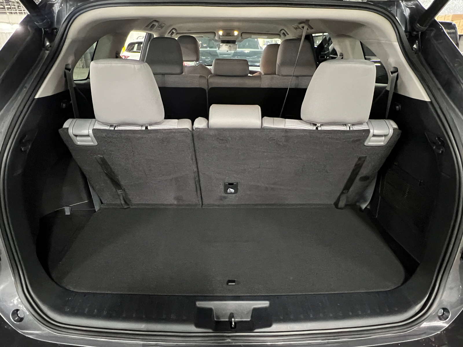 Thumbnail: 2023 Toyota Highlander - 7