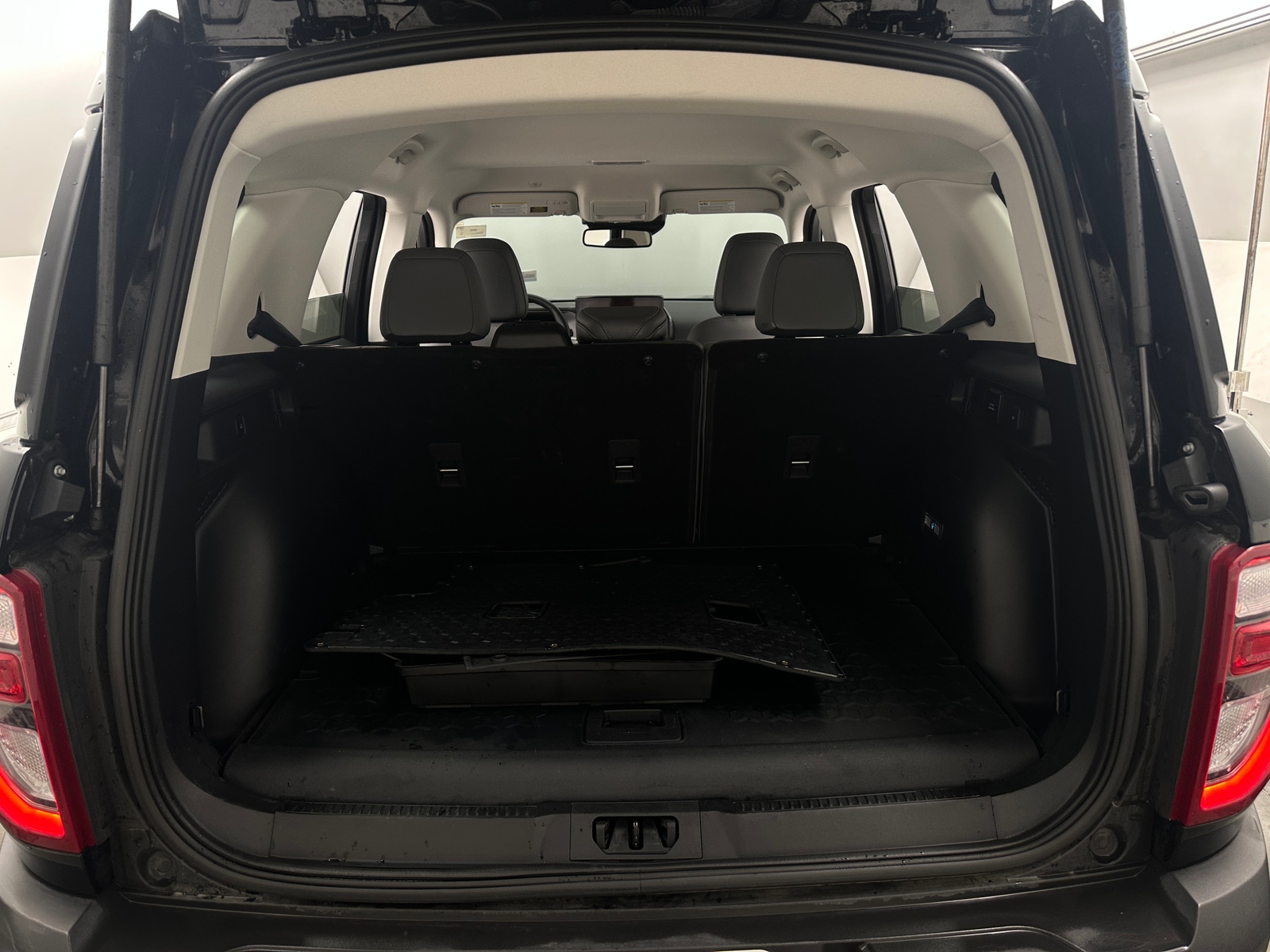 Thumbnail: 2025 Ford Bronco Sport - 7