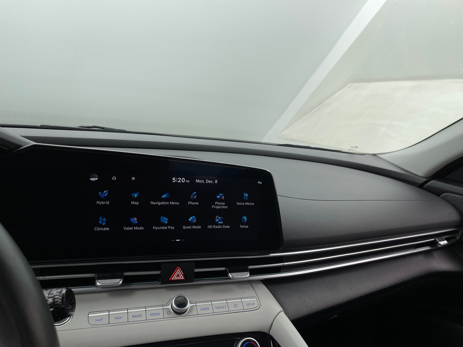 Thumbnail: 2025 Hyundai Elantra - 4