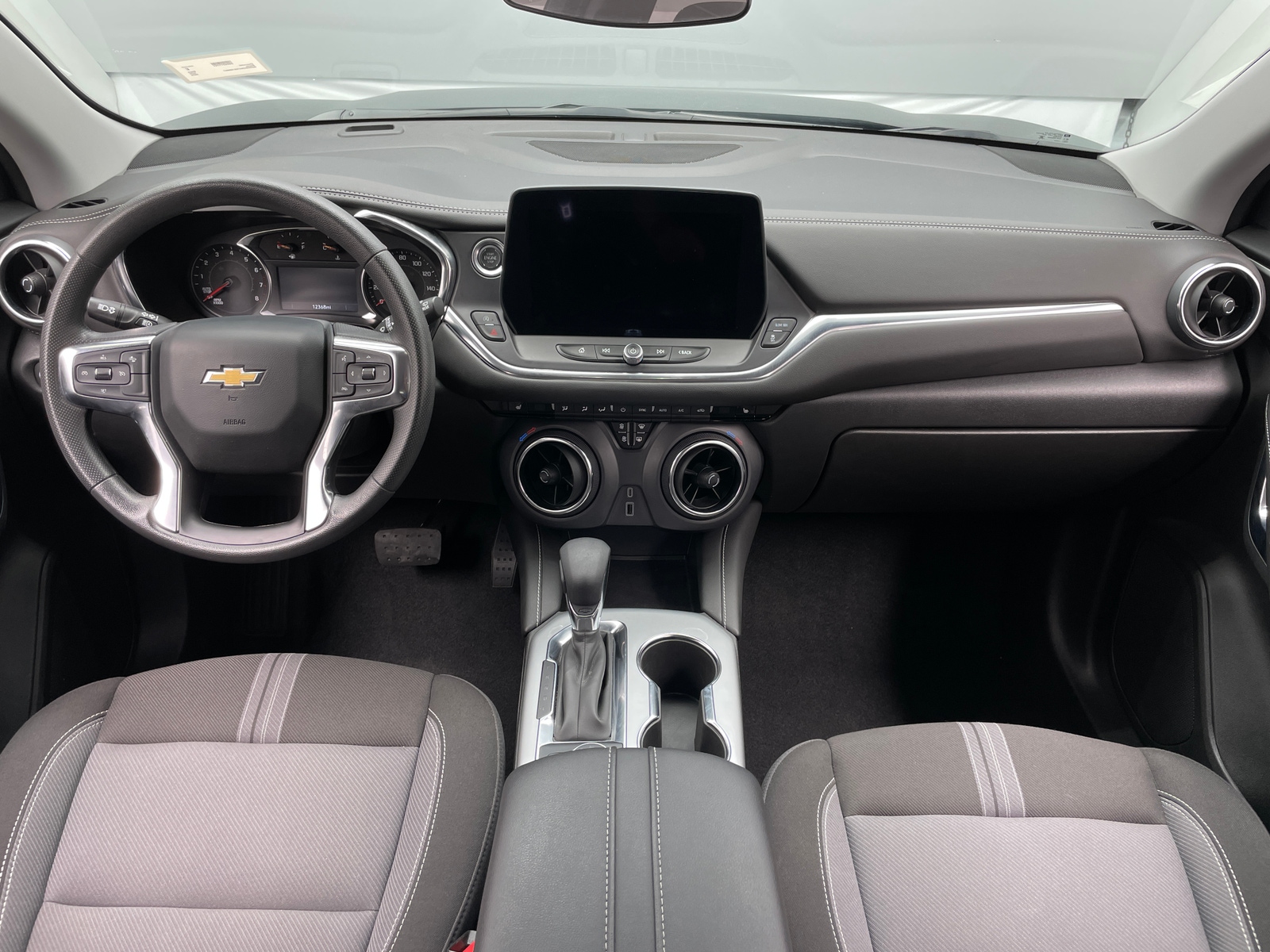 Thumbnail: 2025 Chevrolet Blazer - 3