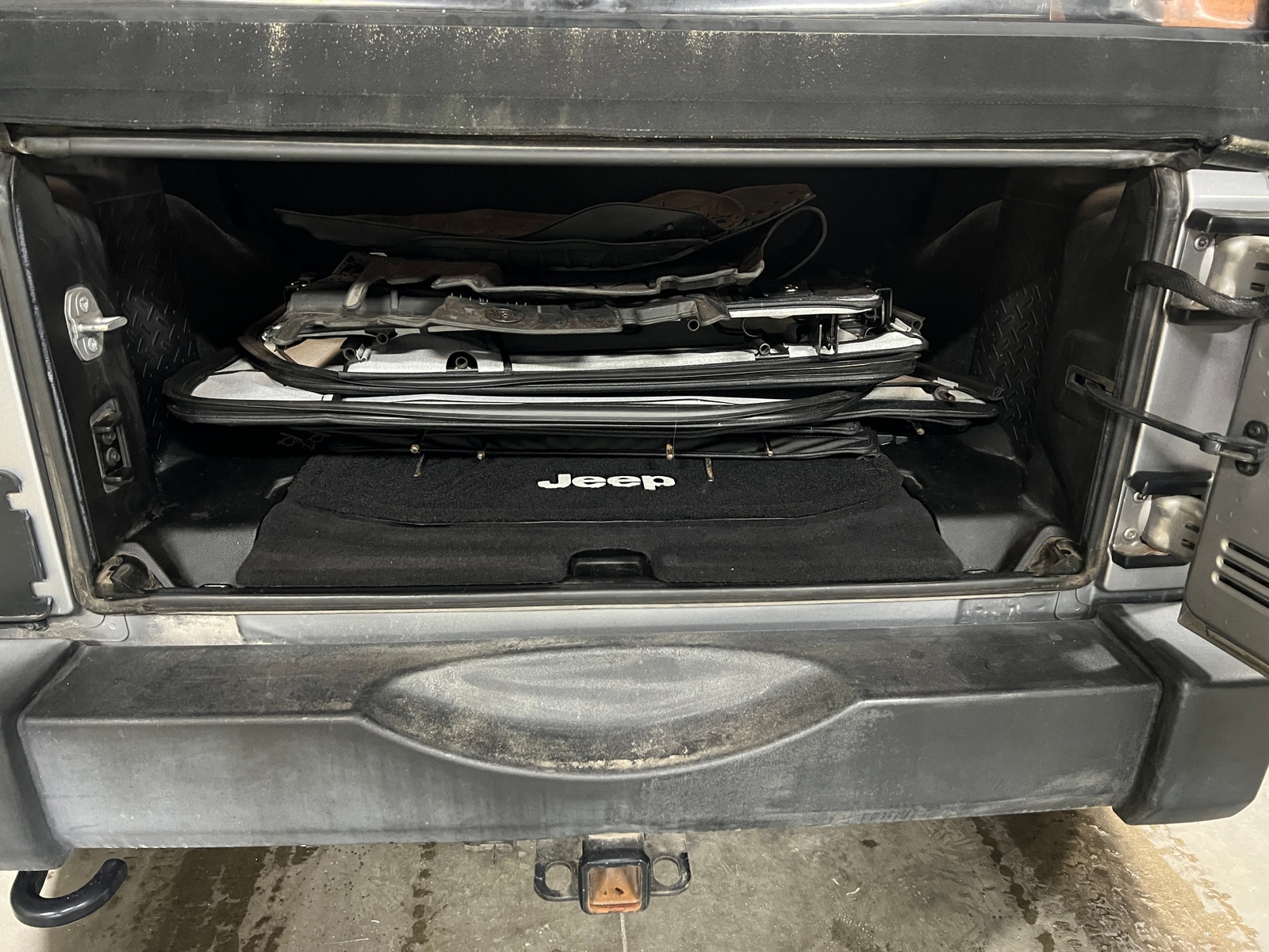 Thumbnail: 2015 Jeep Wrangler - 7