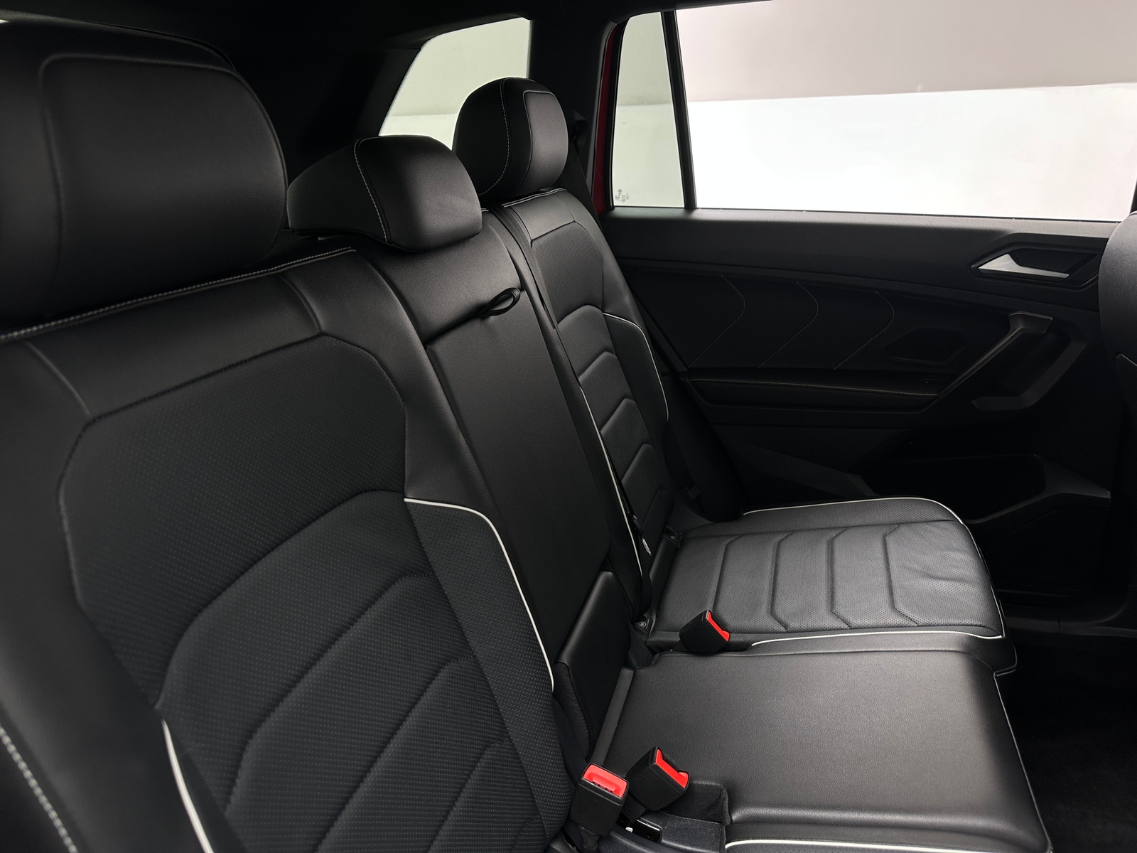 Thumbnail: 2024 Volkswagen Tiguan - 5