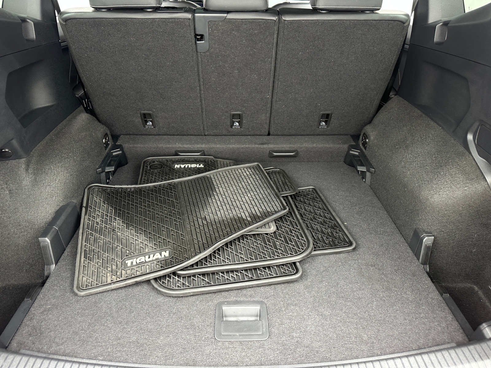 Thumbnail: 2024 Volkswagen Tiguan - 6