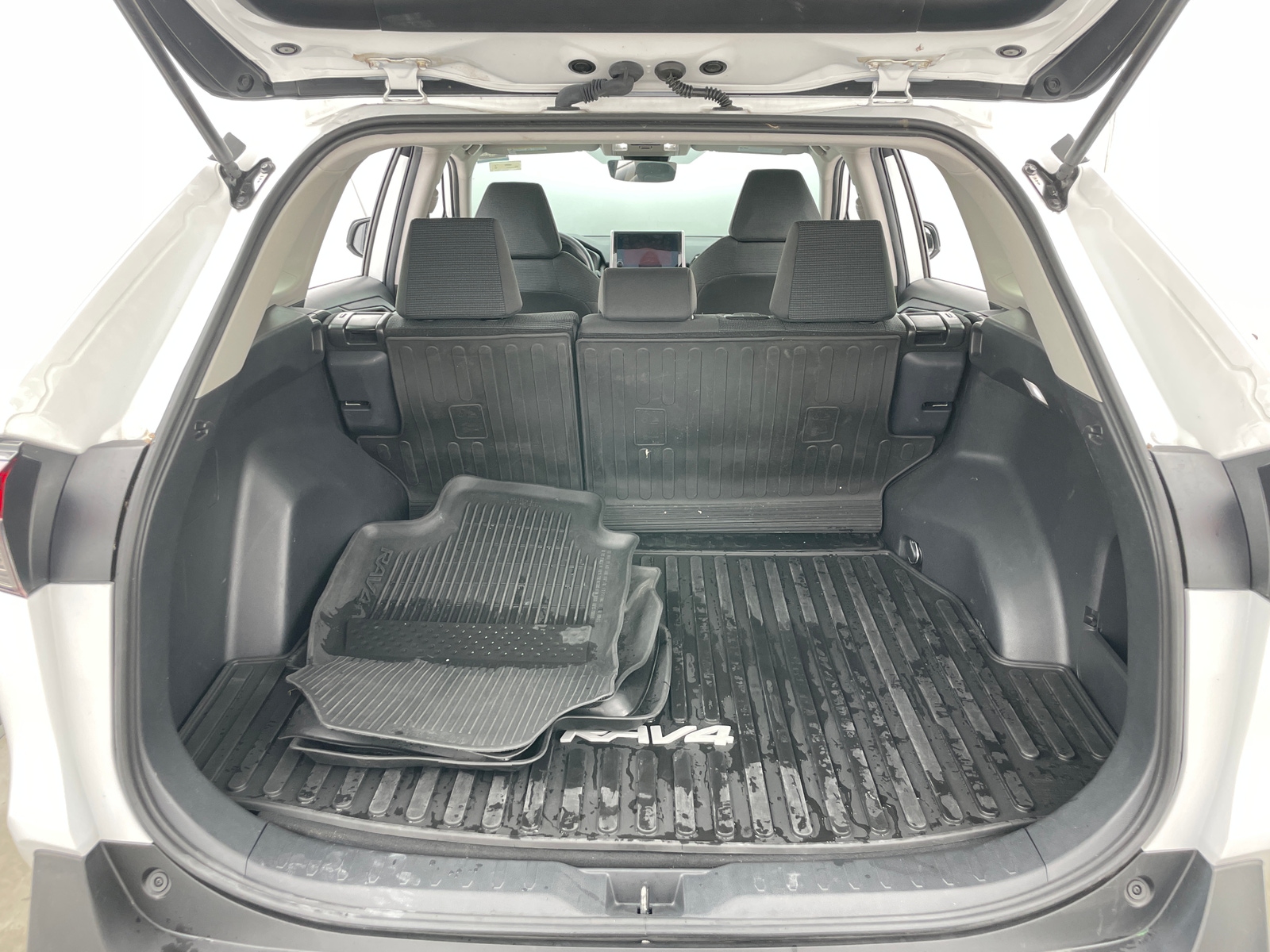 Thumbnail: 2024 Toyota RAV4 - 7