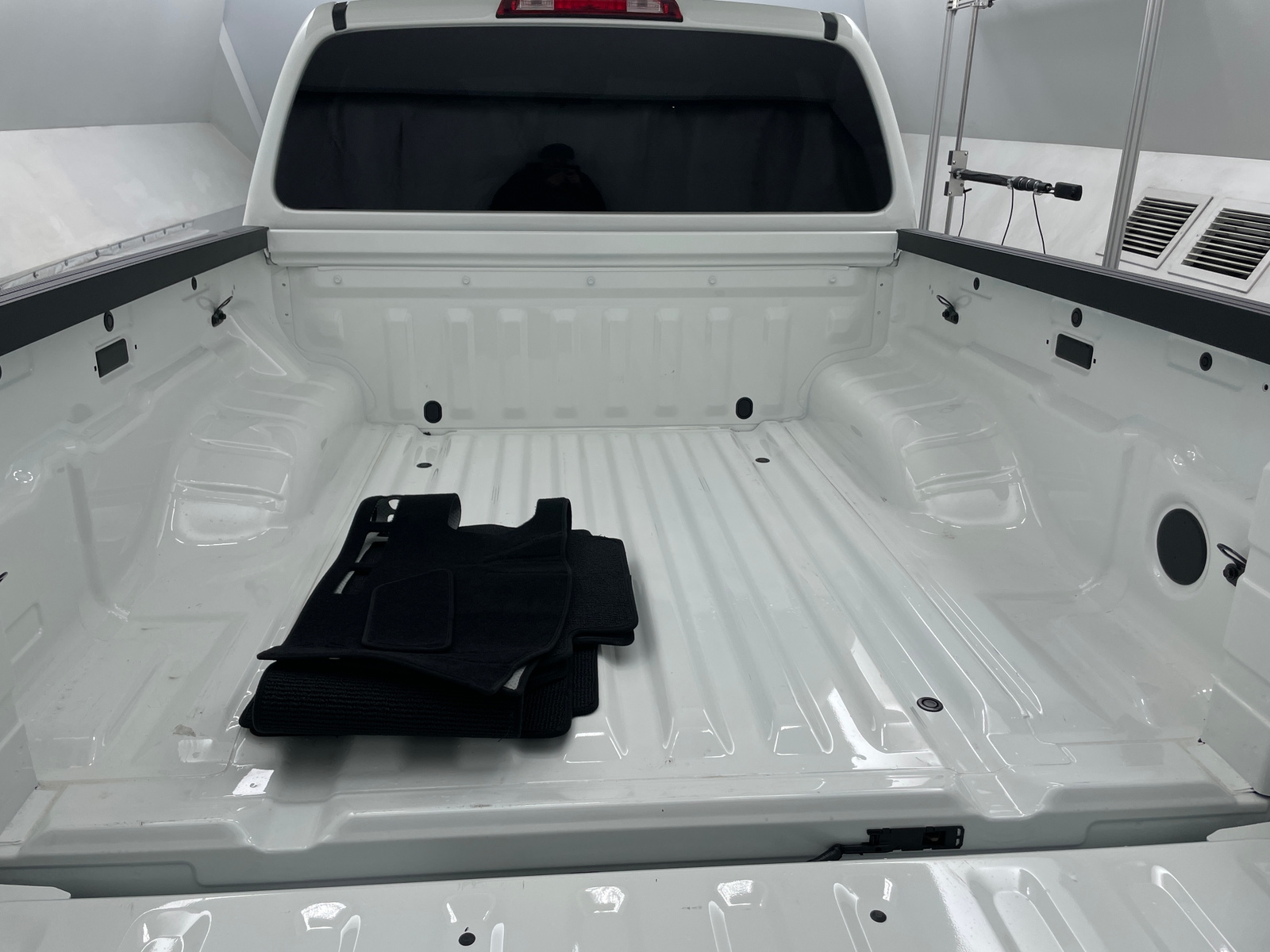 Thumbnail: 2025 Nissan Frontier - 7