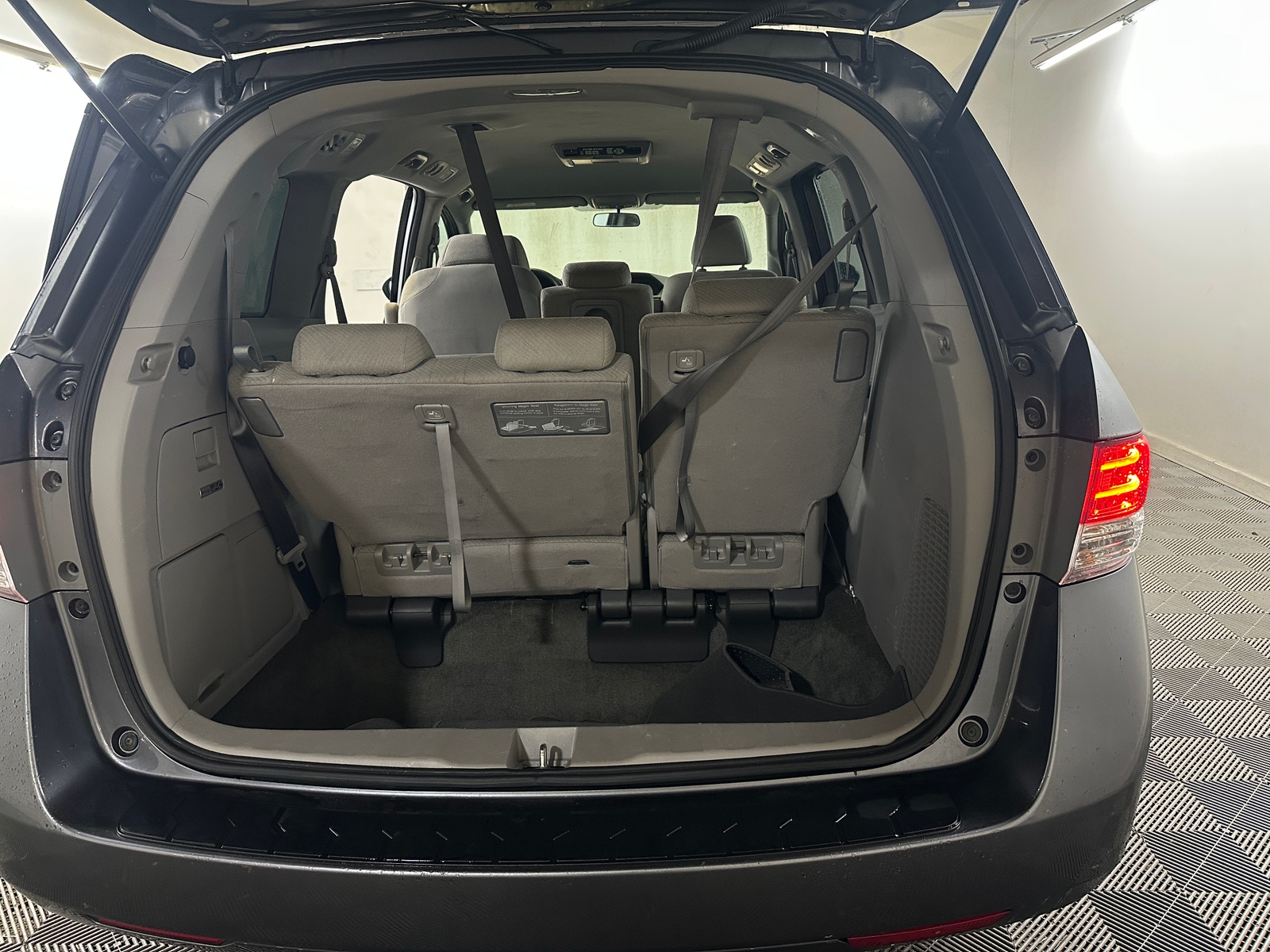 Thumbnail: 2017 Honda Odyssey - 7