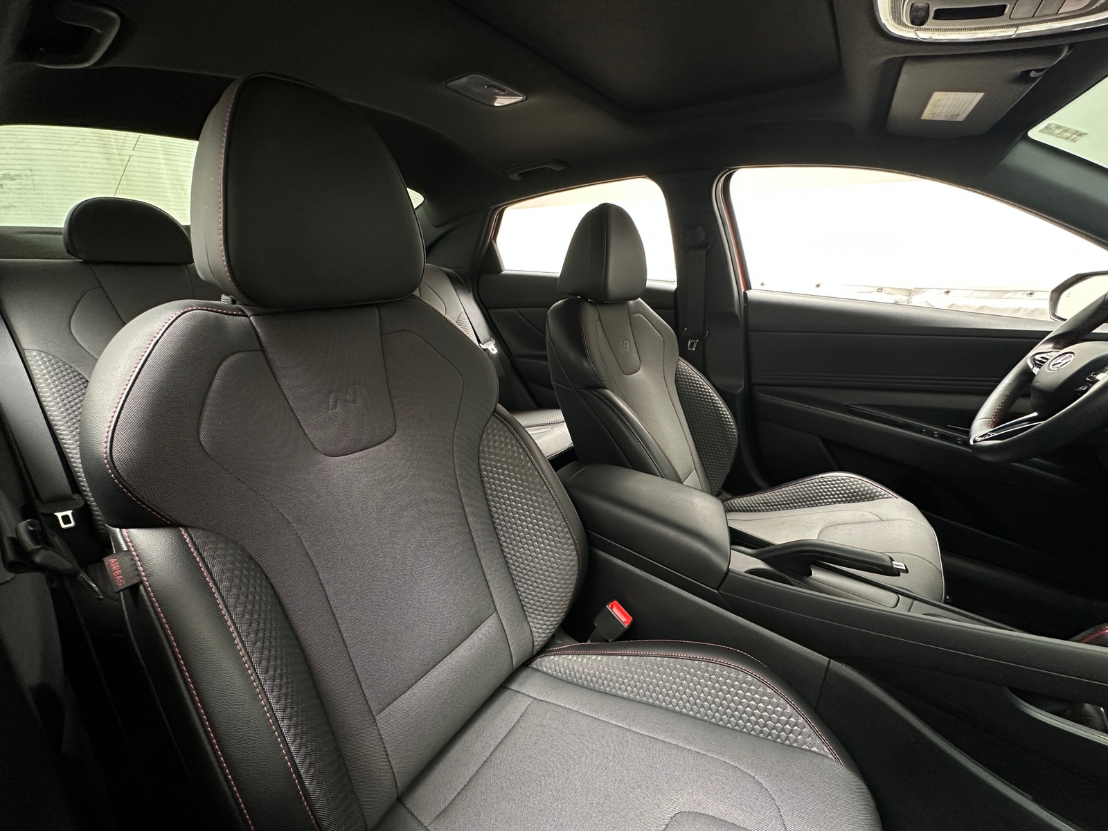 Thumbnail: 2022 Hyundai Elantra - 2