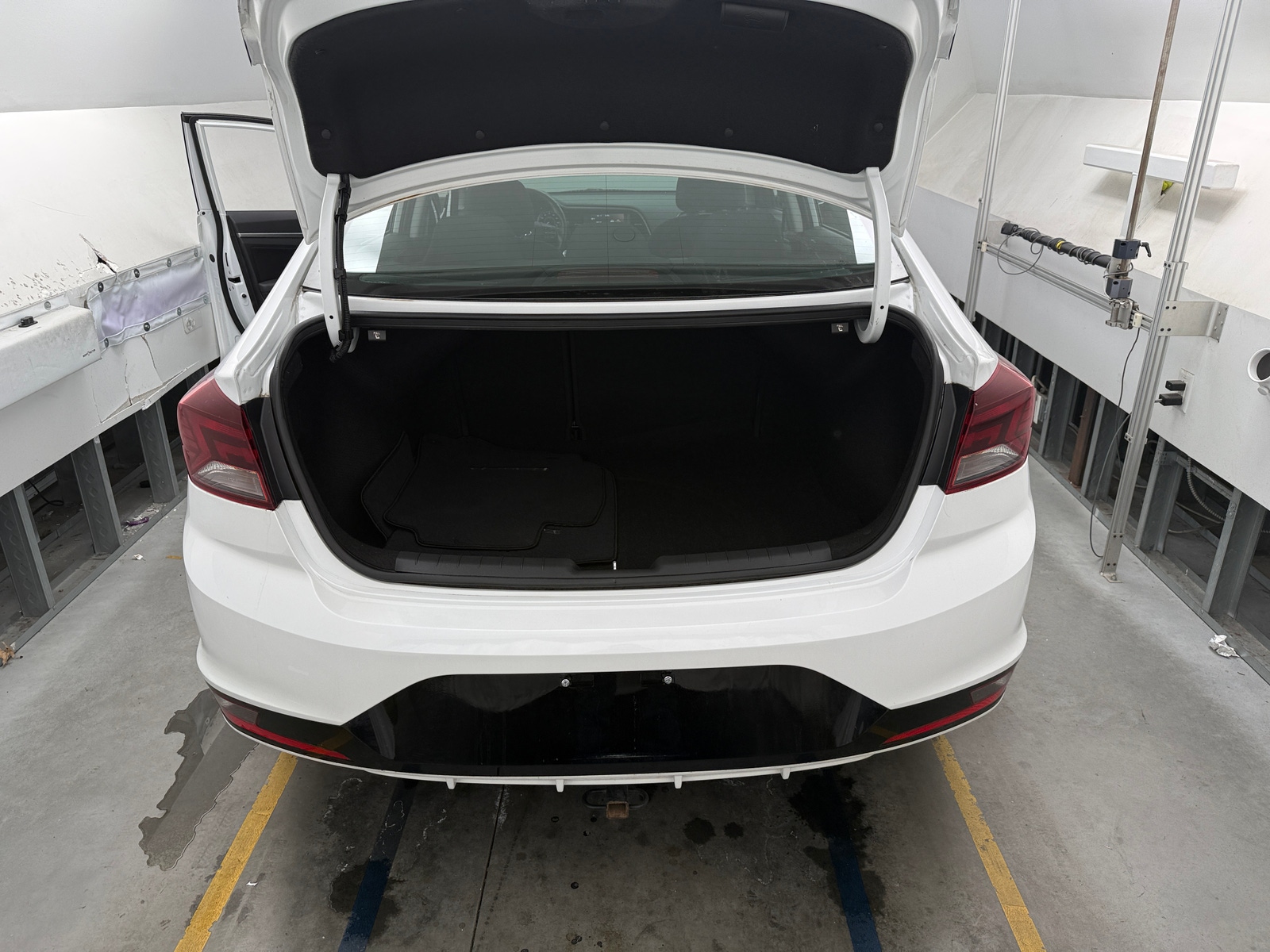 Thumbnail: 2020 Hyundai Elantra - 7